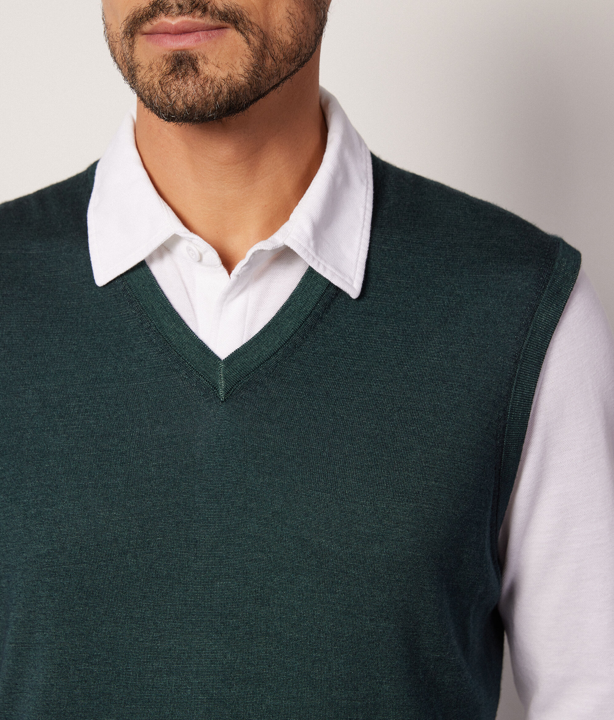 Gilet Scollo a V in Cashmere Ultrafine