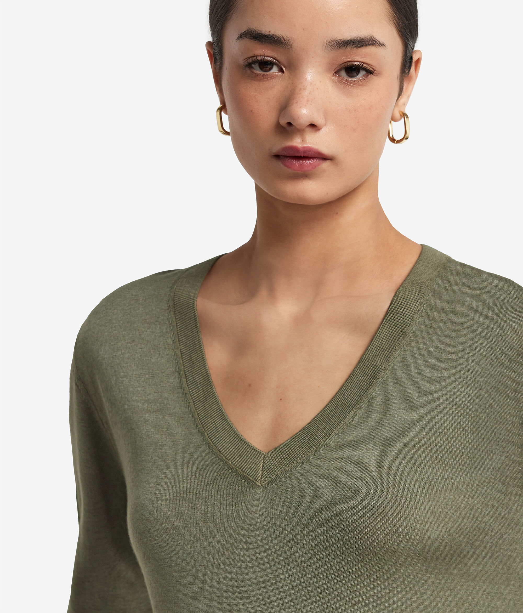 Ultrafine Cashmere V-Neck Jumper