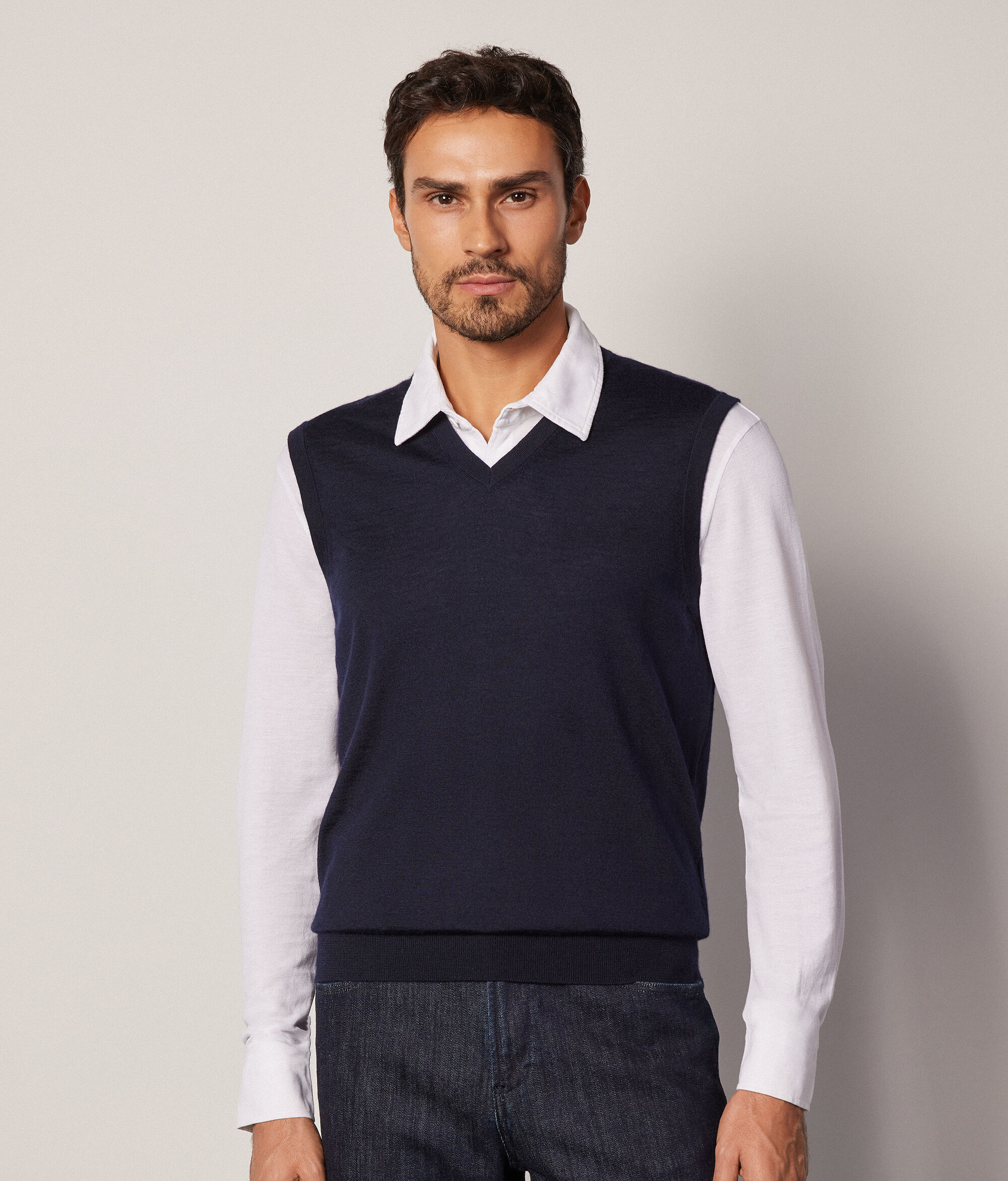 Gilet Scollo a V in Cashmere Ultrafine