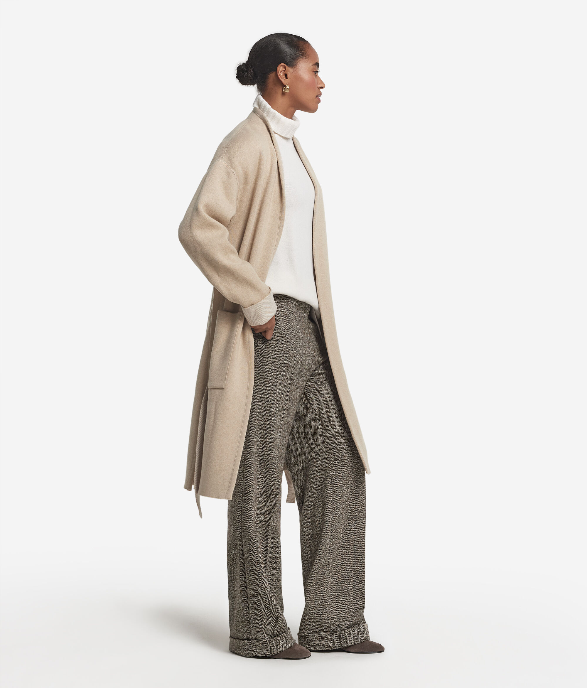 Reversible cashmere herringbone coat