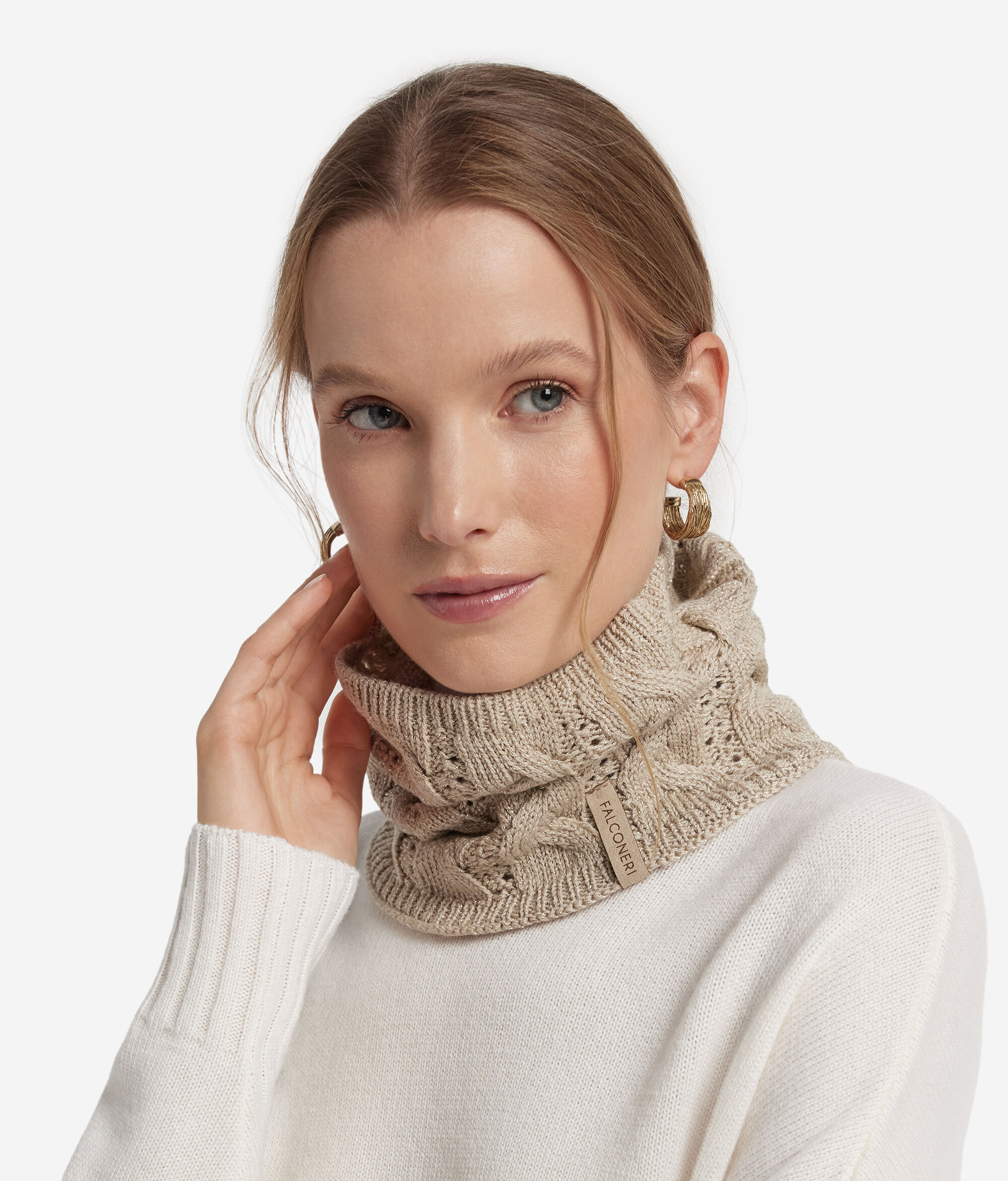 Grijač za vrat s pletenicama od lamé vune