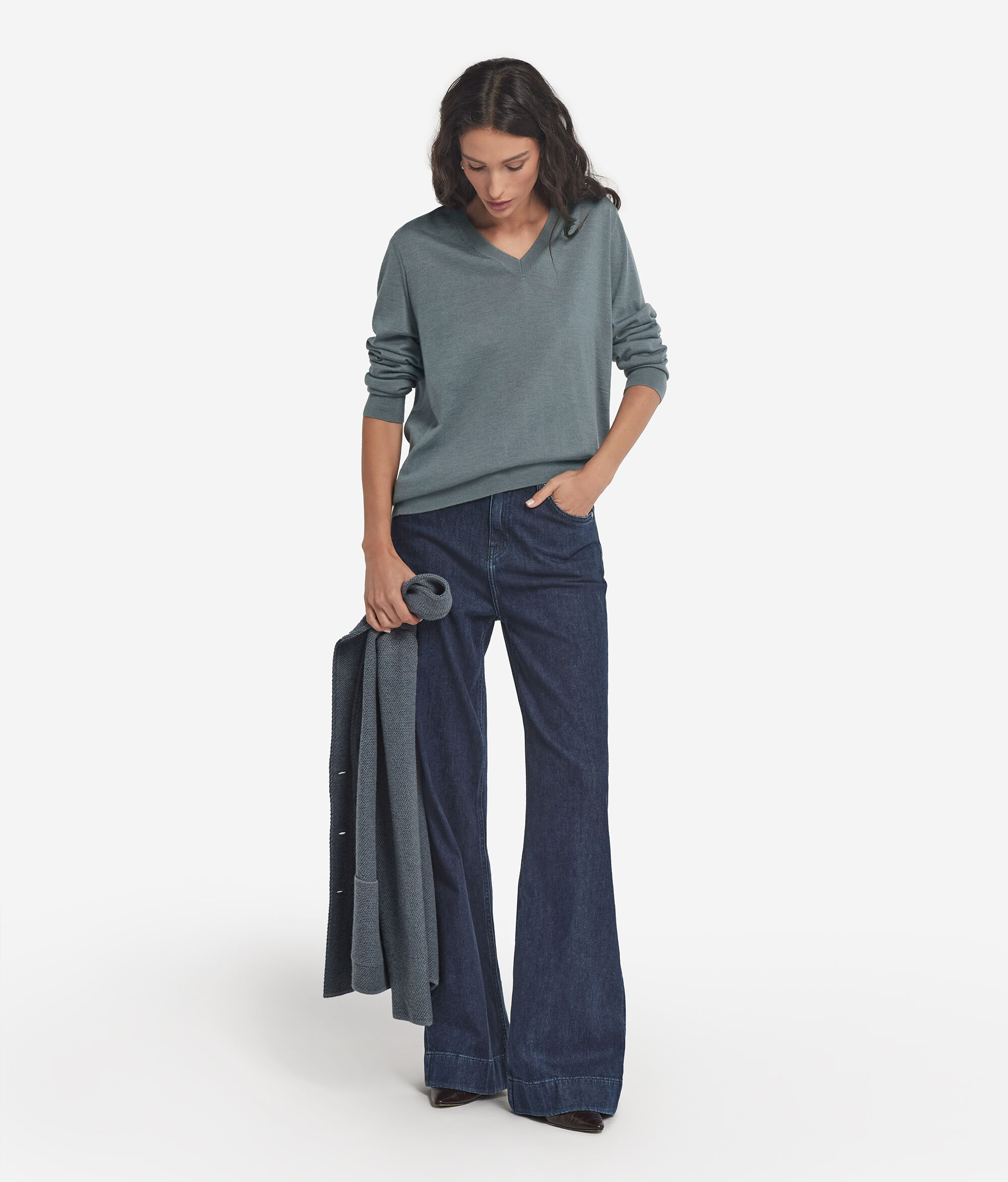 Ultrafine Cashmere V-Neck Jumper