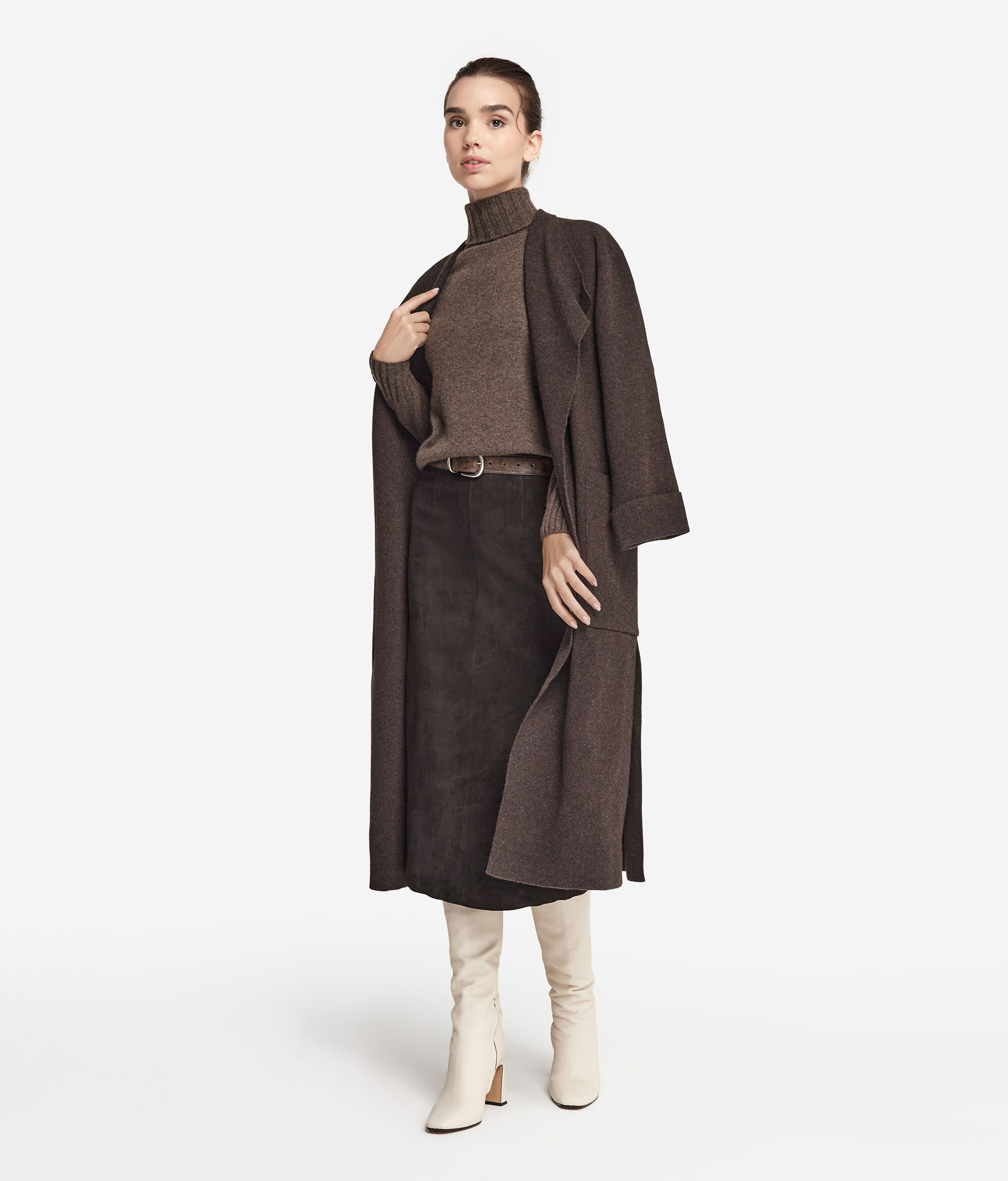 Oversized Turtleneck Sweater in Ultrasoft Cashmere