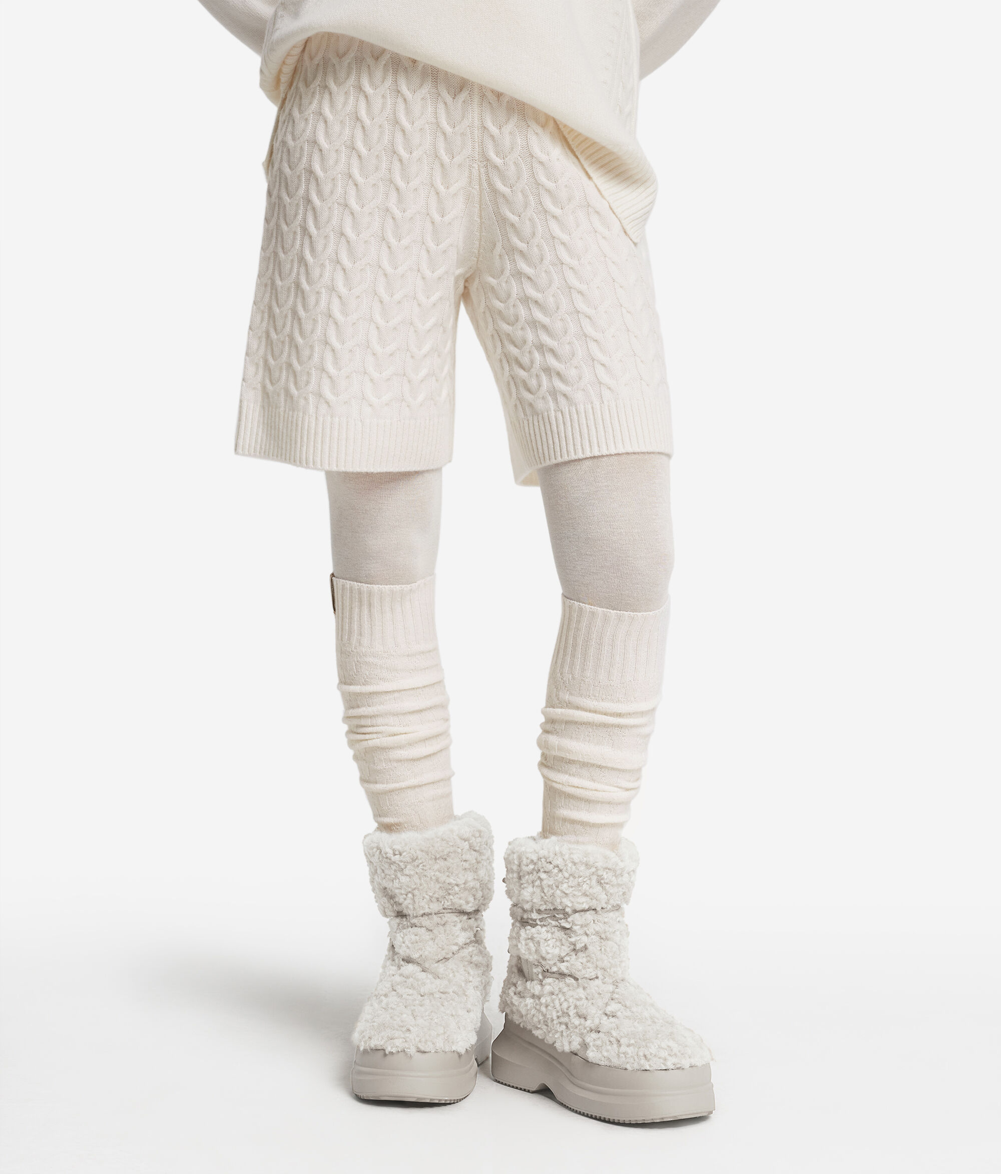 Overknees mit Zopfmuster aus Kaschmir Ultrasoft
