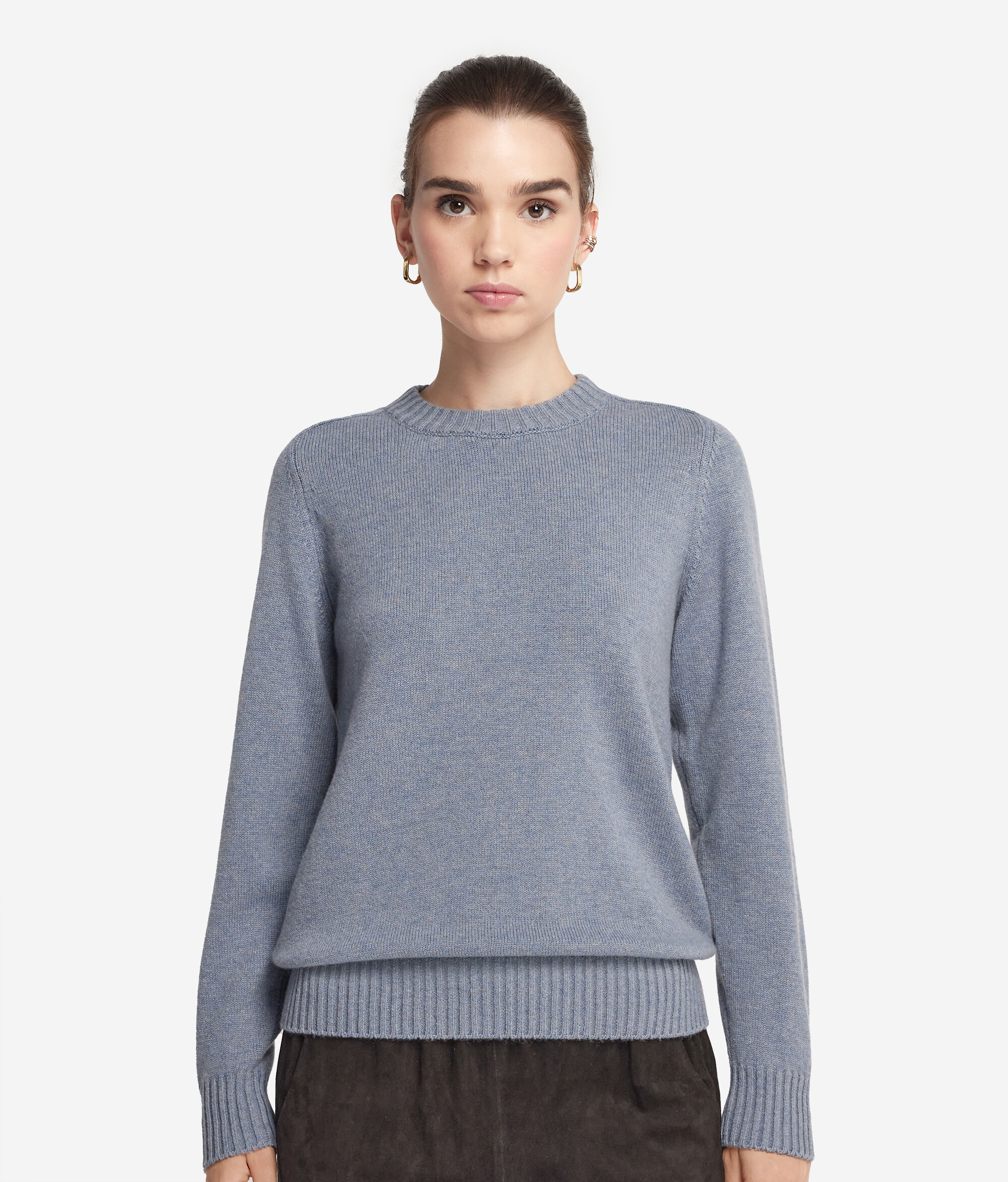 Ultrasoft Cashmere Crewneck Sweater with Set-in Sleeves