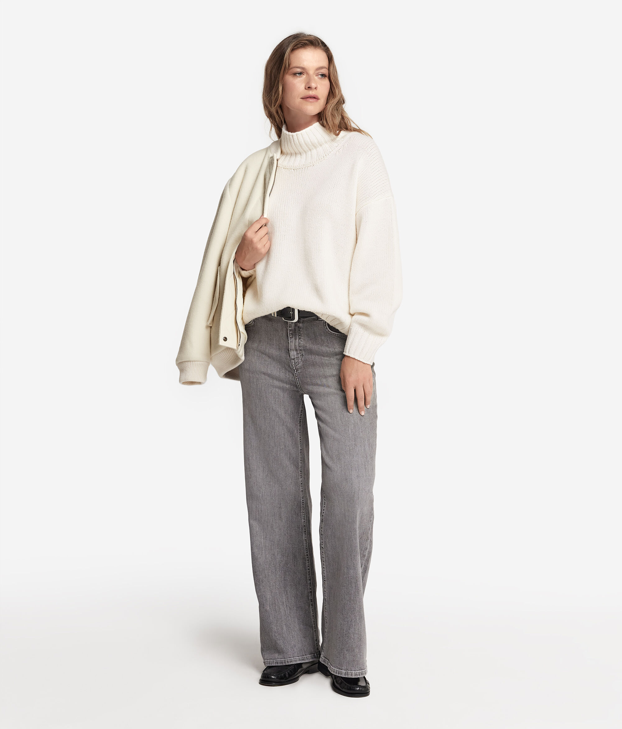 Sweter z Kaszmirowego Trykotu z Szeroką Stójką