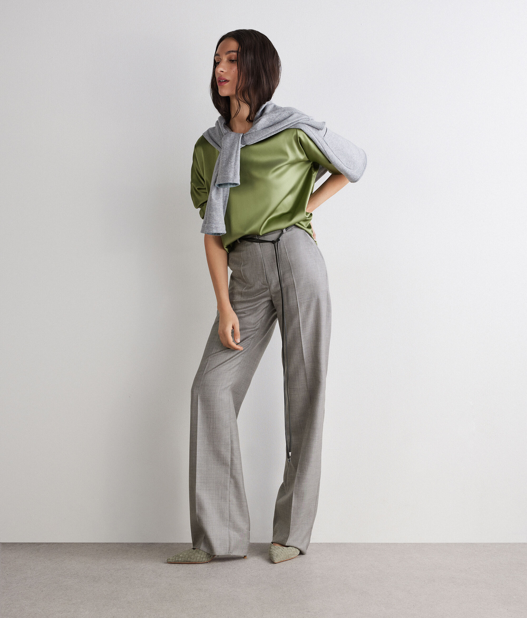 Kerek Nyakú Selyemszatén Pulóver