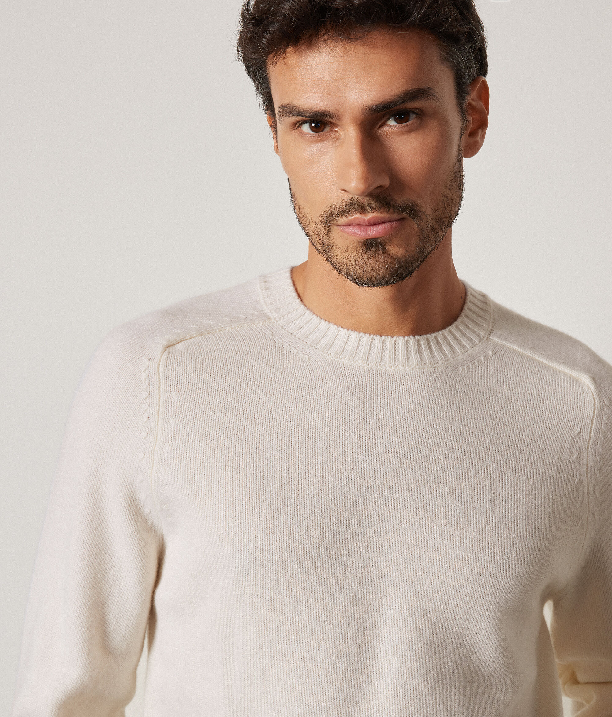 Ultrasoft Cashmere Round-Neck Jumper