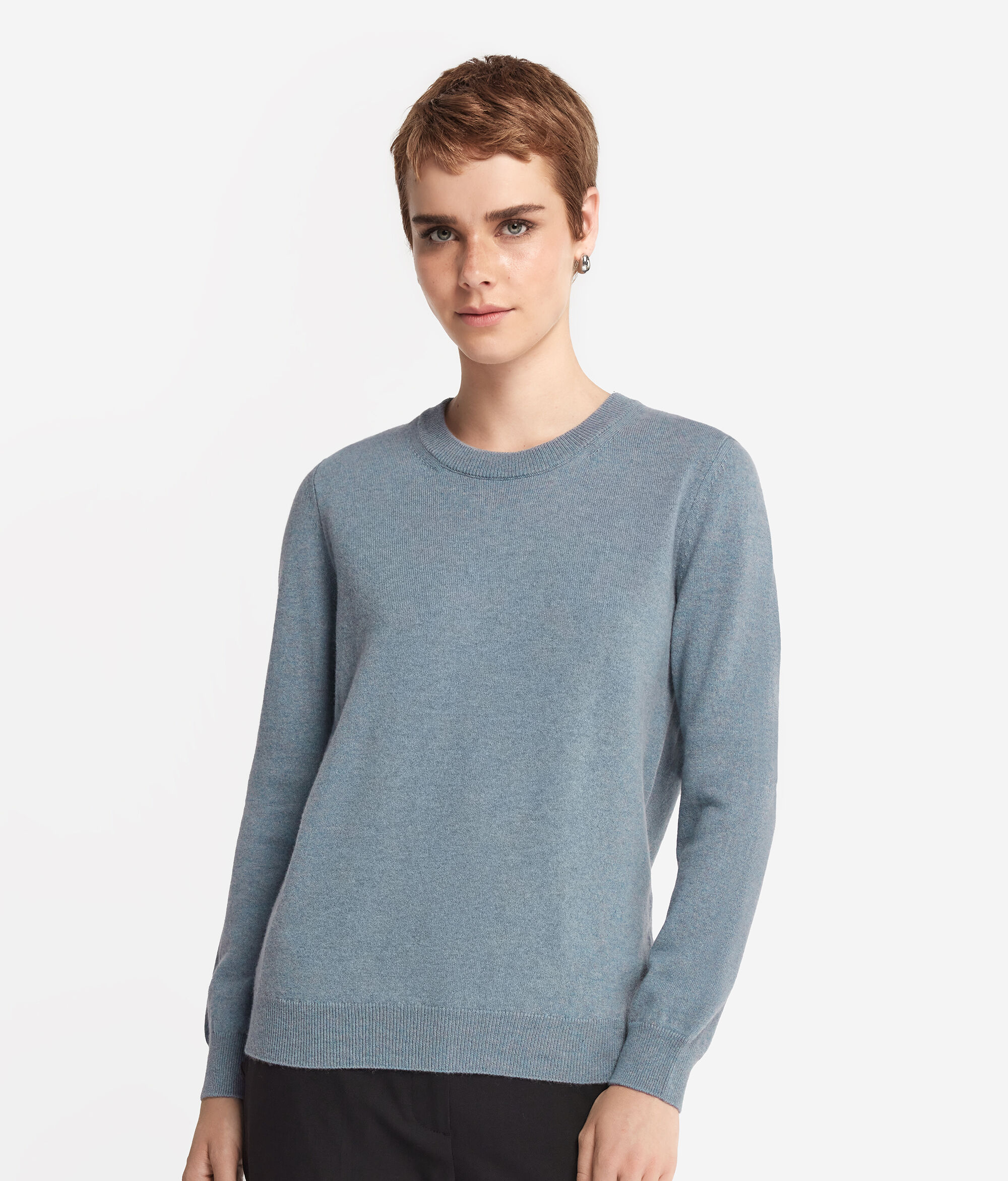 Long-Sleeved Ultrasoft Cashmere Round-Neck Jumper