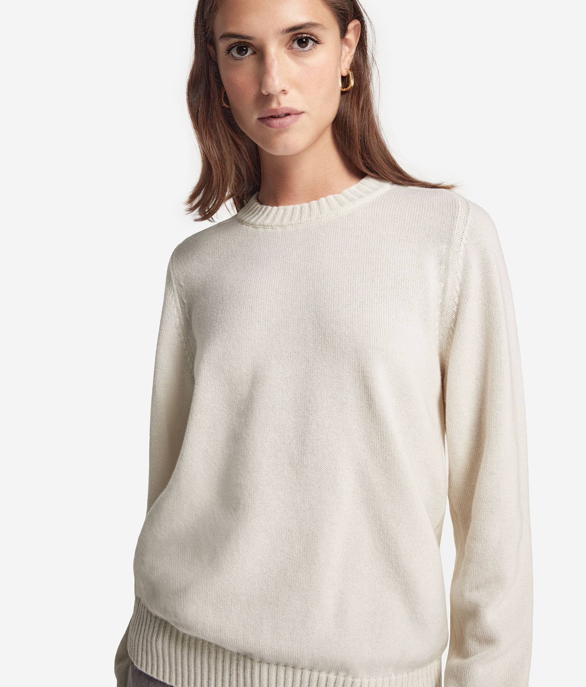 Ultrasoft Cashmere Crewneck Sweater with Set-in Sleeves