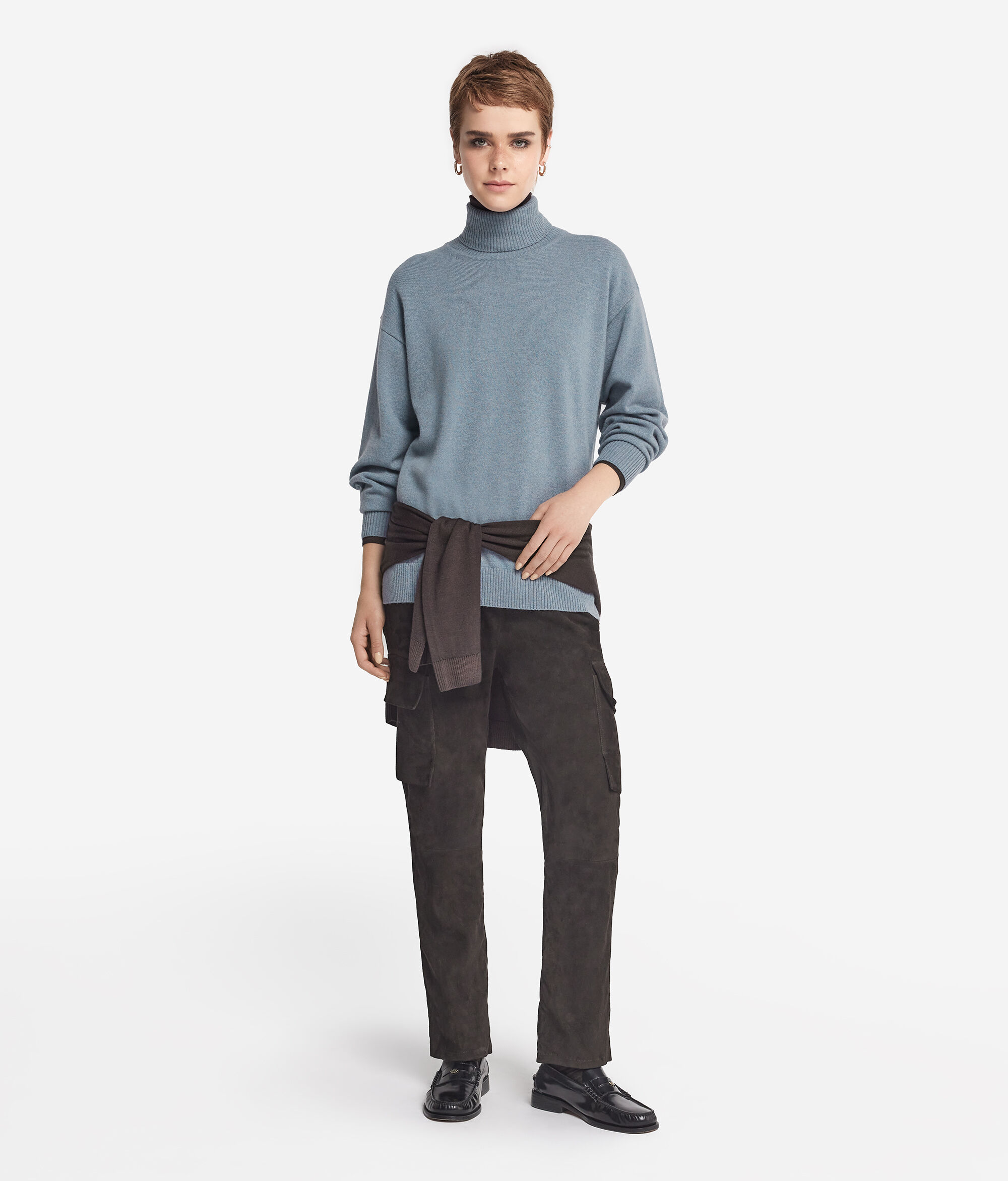 スリット入り ウルトラソフトカシミヤ タートルネックセーター