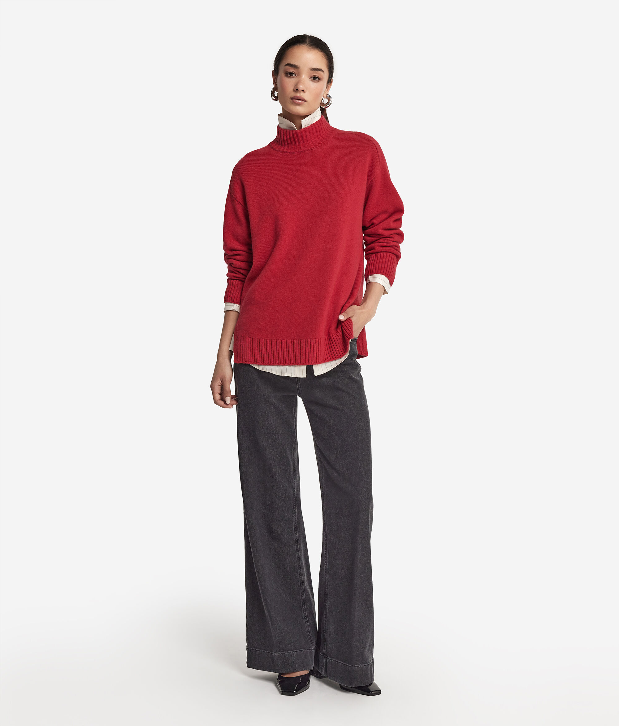 Ultrasoft Cashmere Turtleneck Sweater with Set-in Shoulders