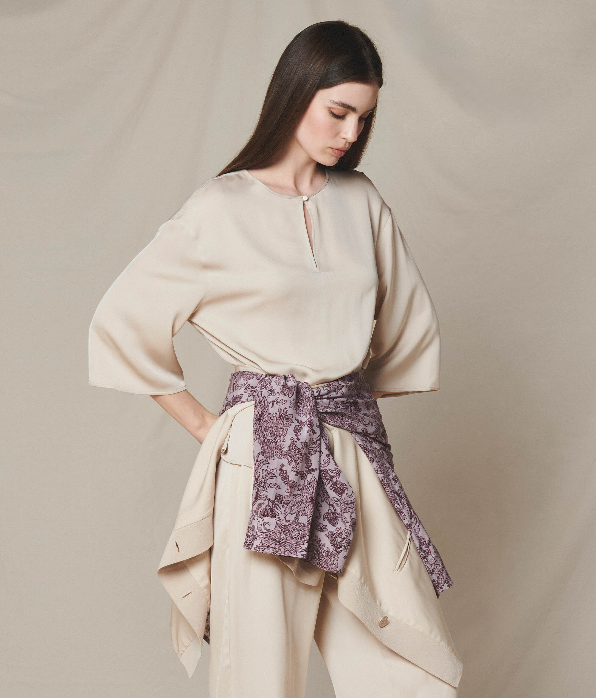 Blusa em cetim opaco