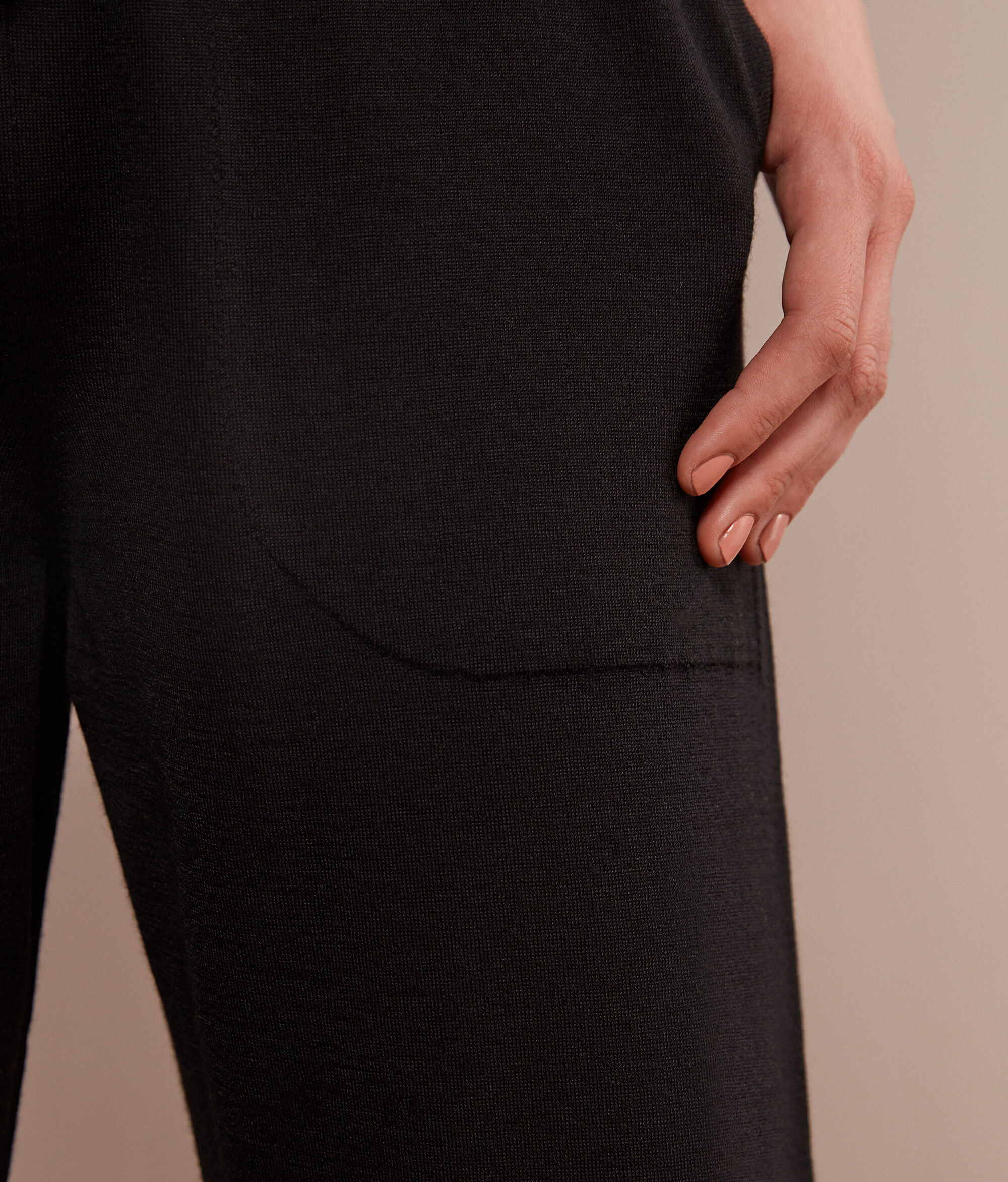 Ultrafine Cashmere Cuffed Pants