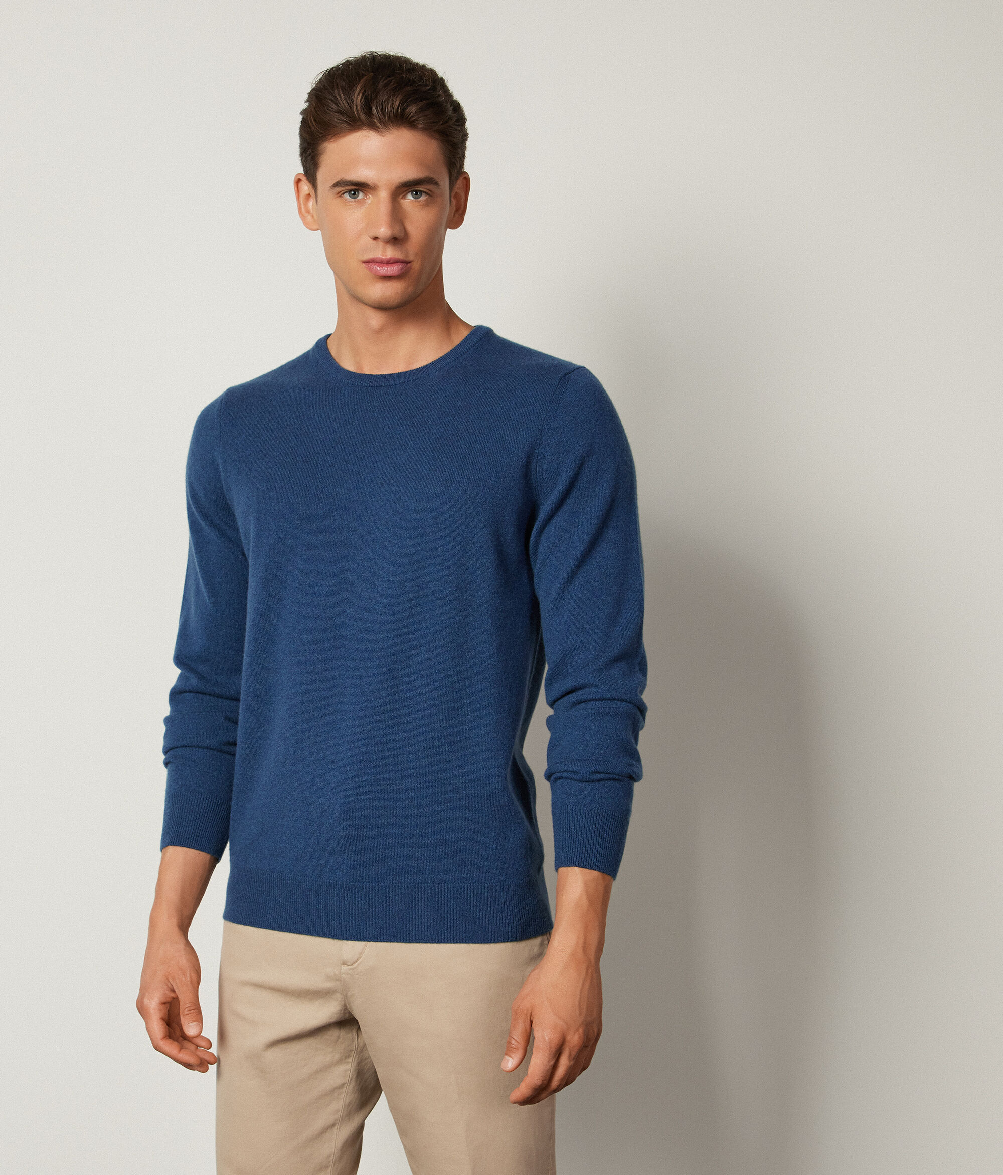 Ultrasoft Cashmere Round-Neck Jumper