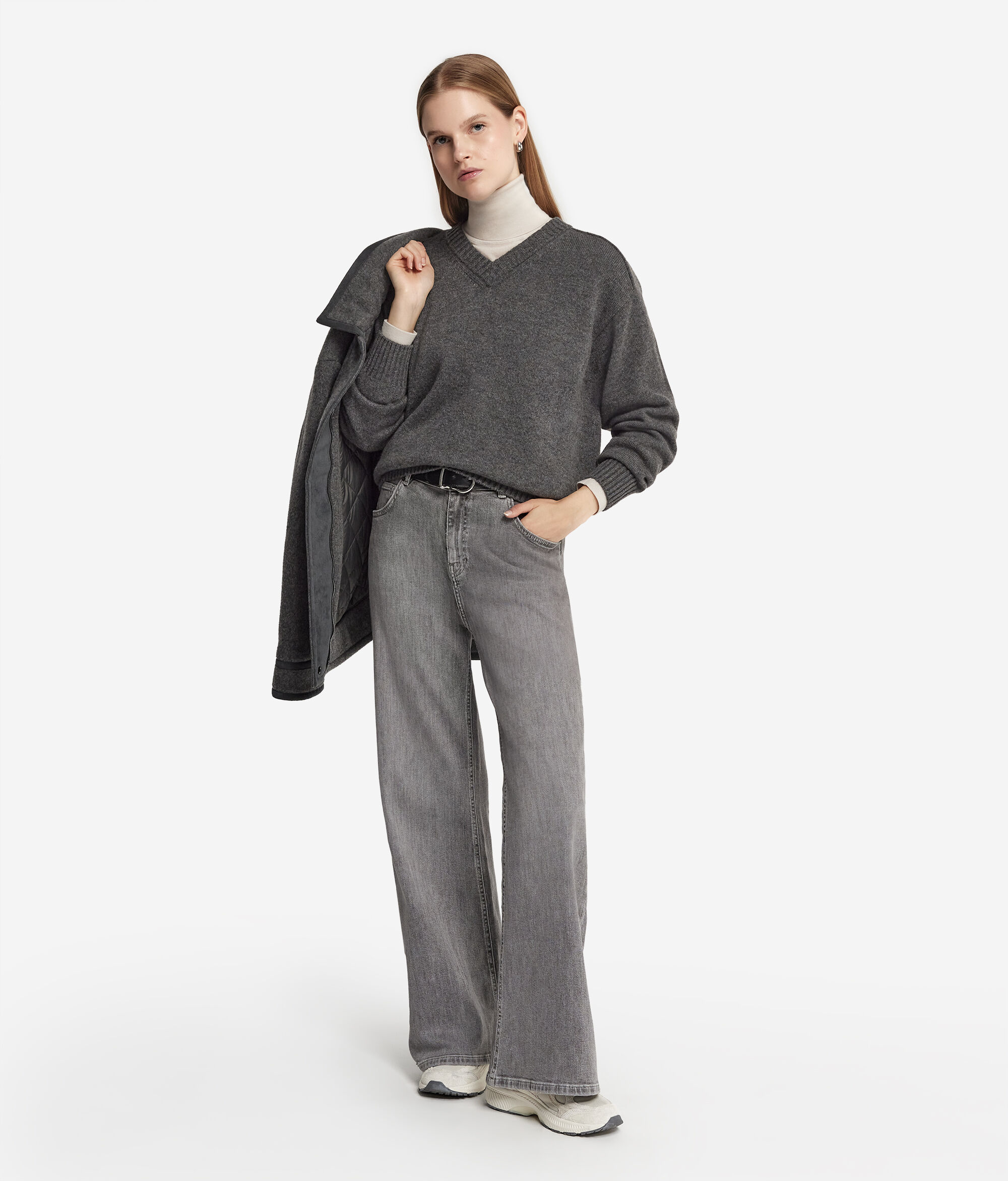 Ultrasoft Cashmere V-Neck Jumper with Set-In Sleeves