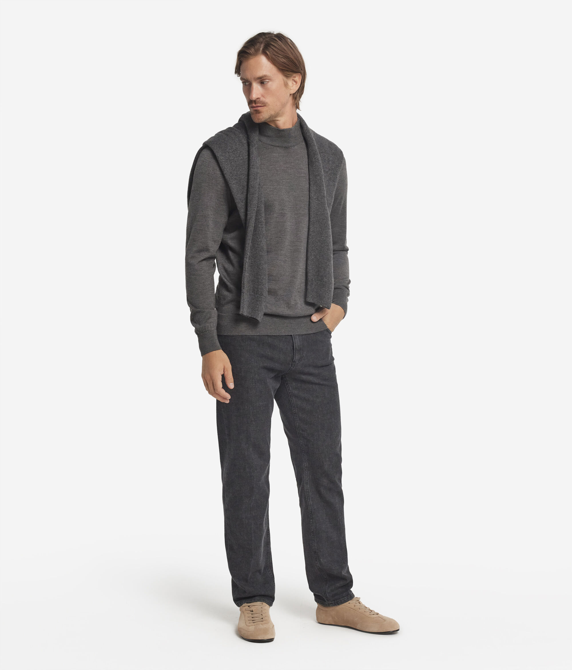 Langärmeliger Stehkragenpullover aus Kaschmir