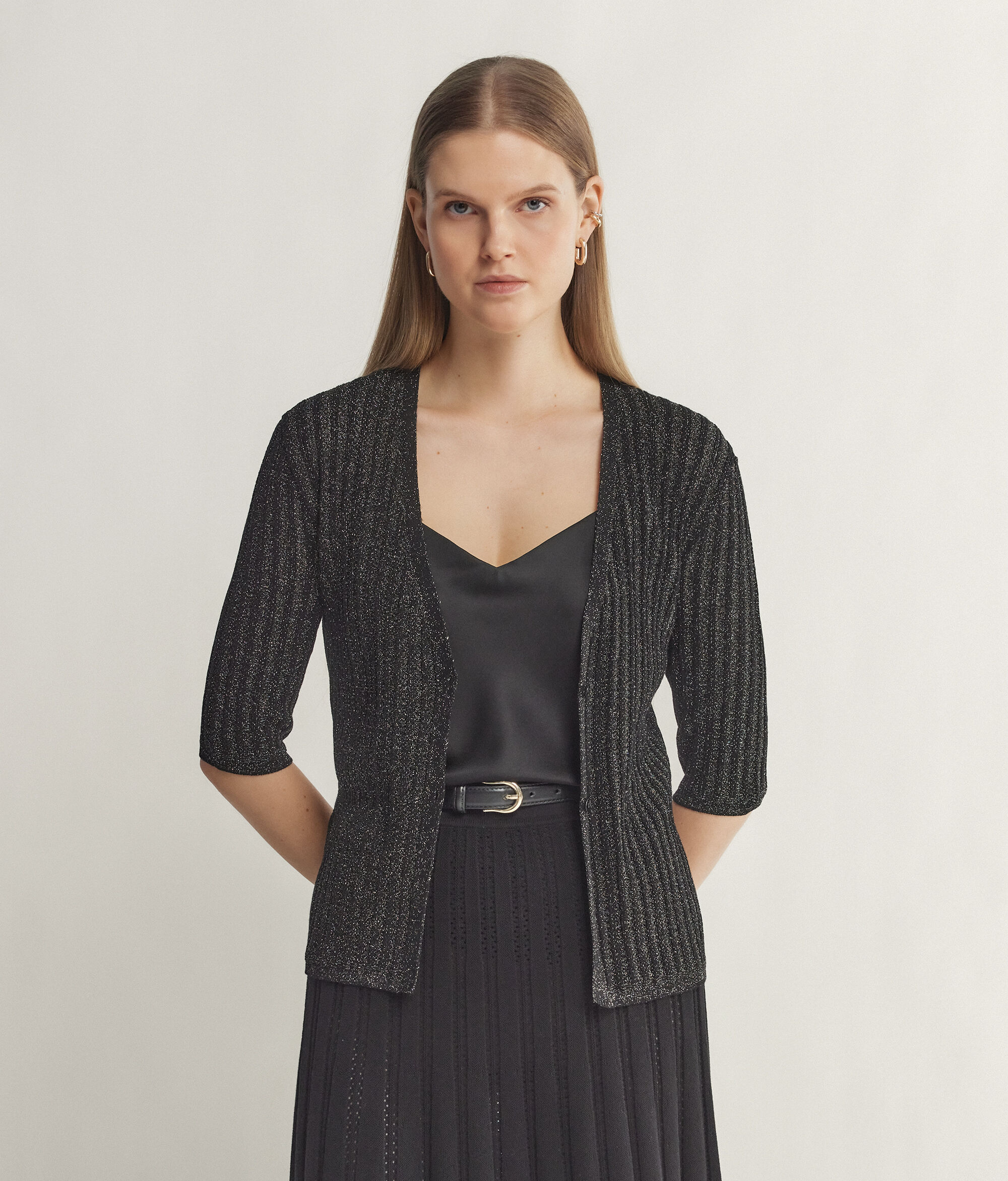 Half-Sleeve V-Neck Shrug