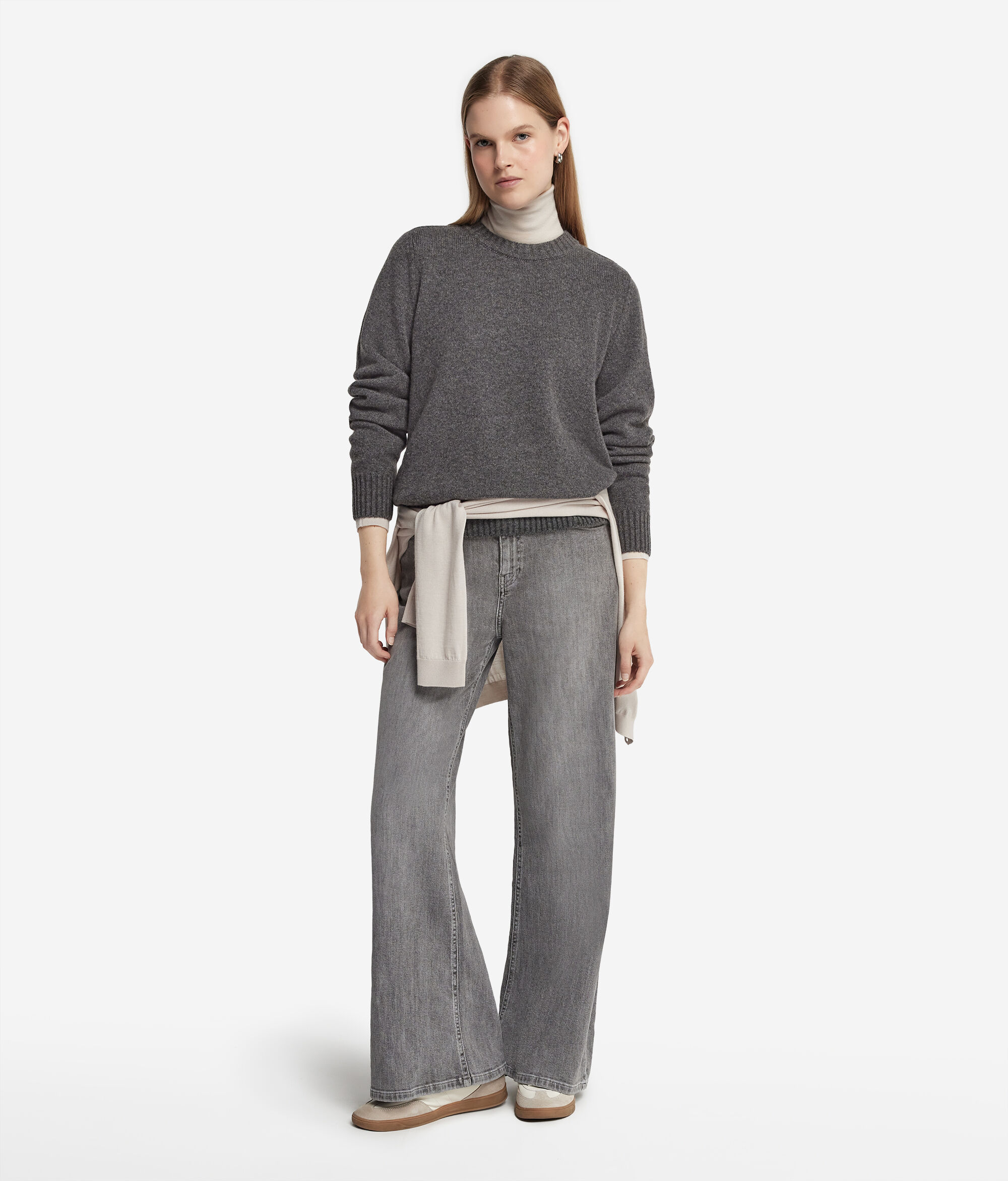 Ultrasoft Cashmere Crewneck Sweater with Set-in Sleeves