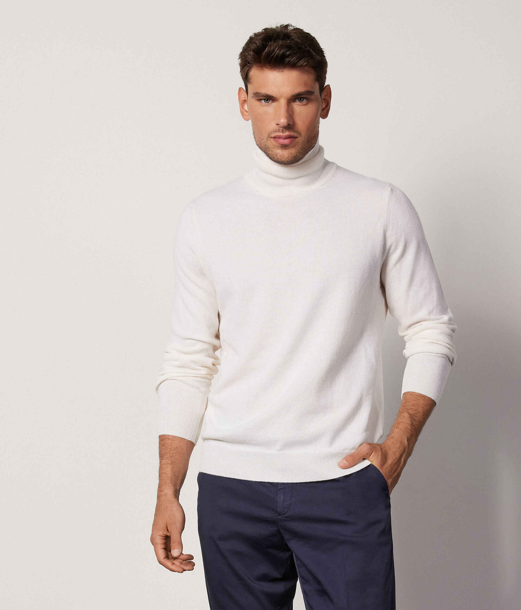 Jersey de cuello vuelto de cashmere ultrasoft