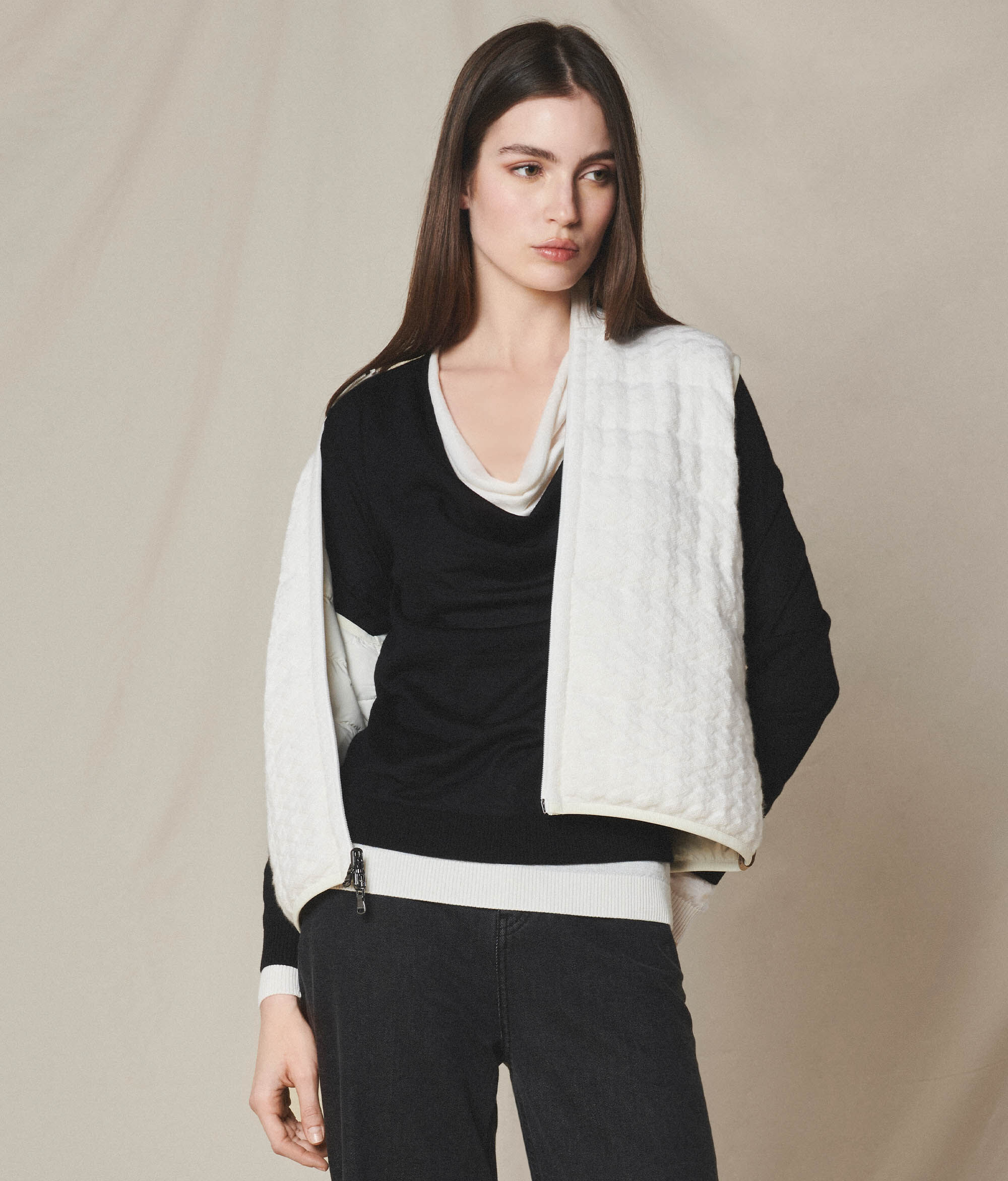 カシミヤ パターンニット リバーシブル ダウンベスト