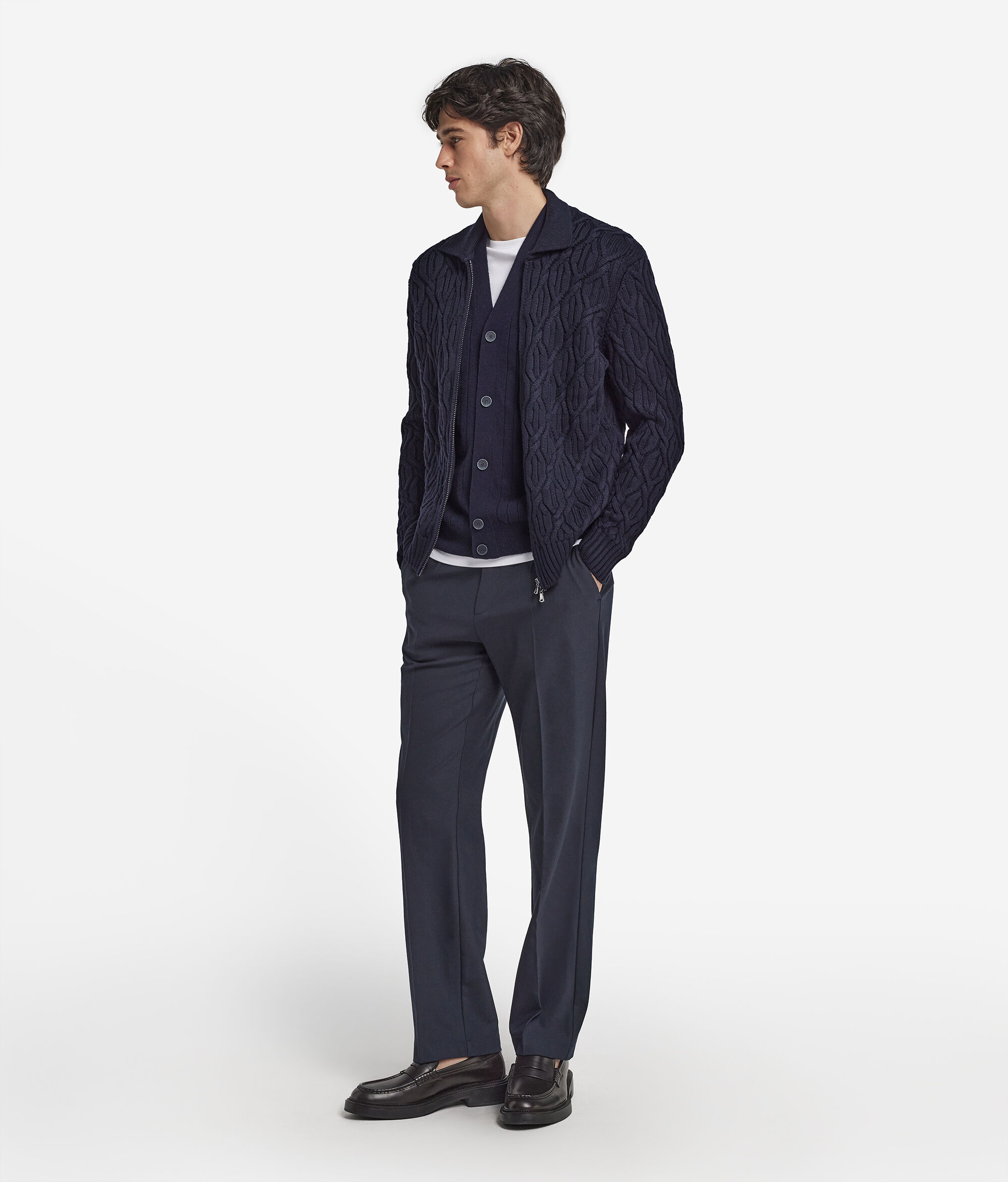 Cardigan con lavorazione a trecce in lana