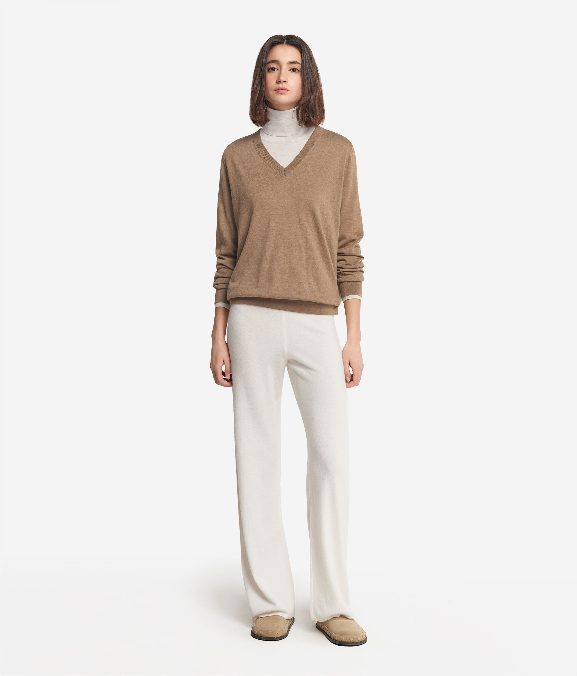 Ultrafine Cashmere V-Neck Jumper