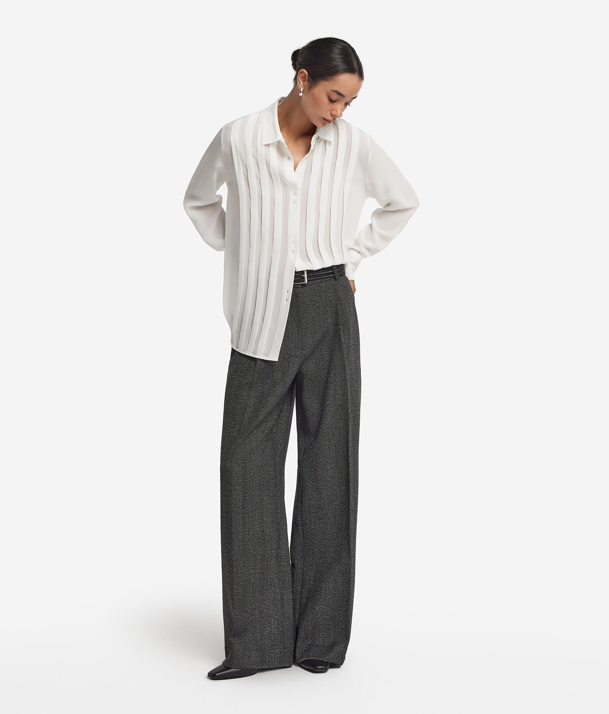 Camicia con pieghe in seta