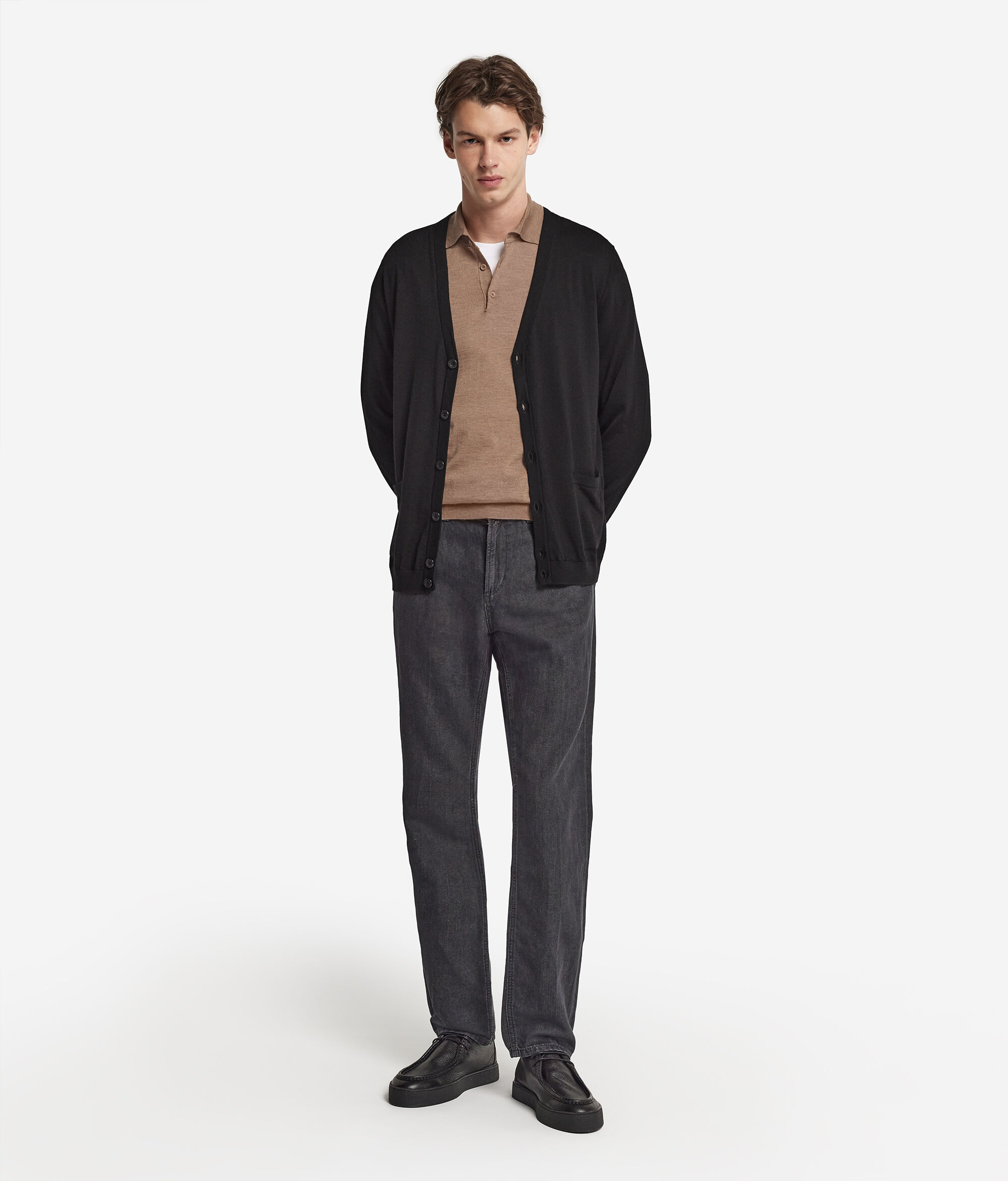 Cardigan con Bottoni in Cashmere