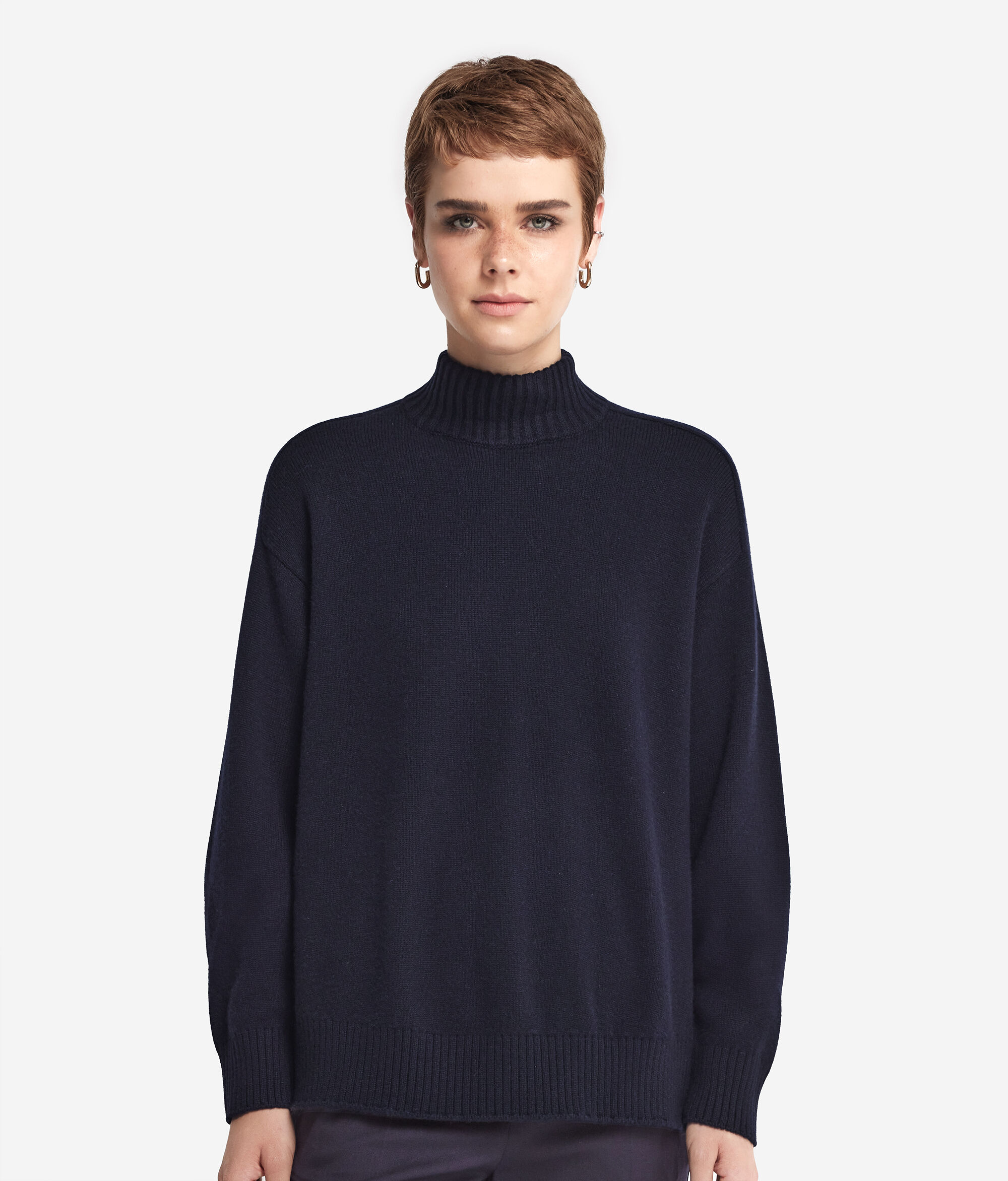 Pull à col montant et emmanchures marteau en cachemire ultra-doux