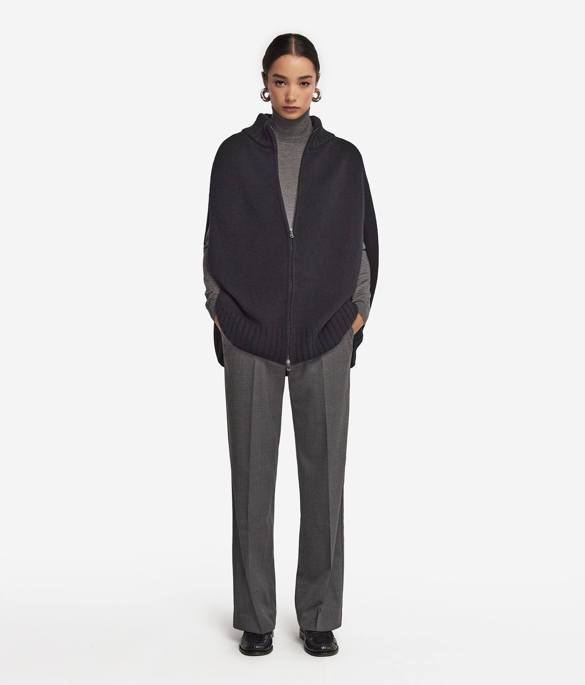 ウルトラソフトカシミヤ ジップアップケープ