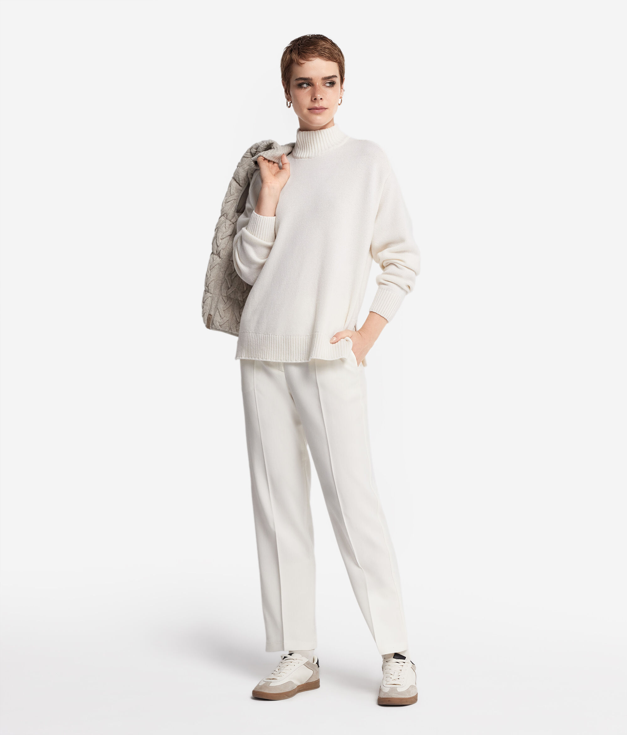 Ultrasoft Cashmere Turtleneck with Set-In Sleeves