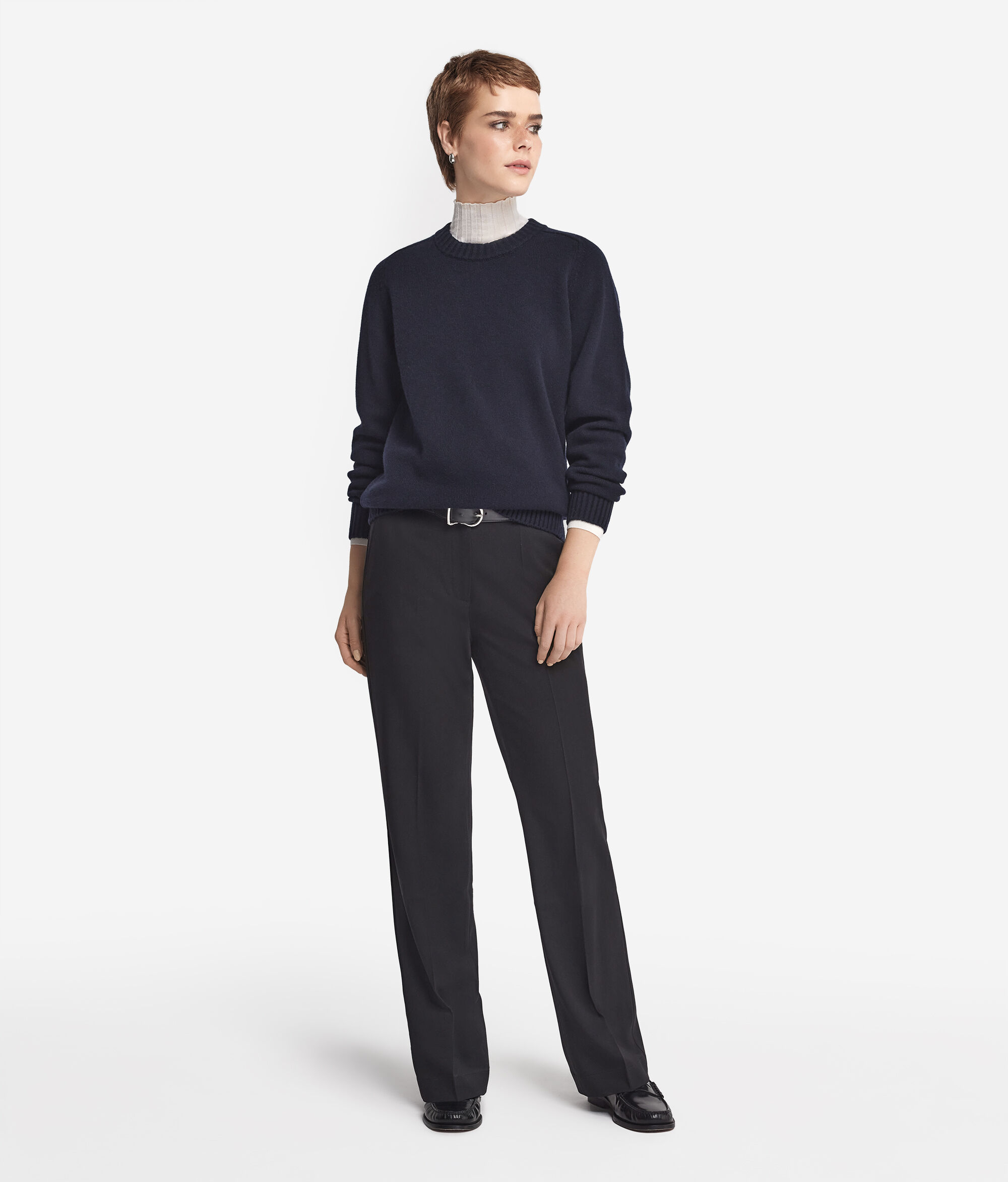 Ultrasoft Cashmere Crewneck Sweater with Set-in Sleeves