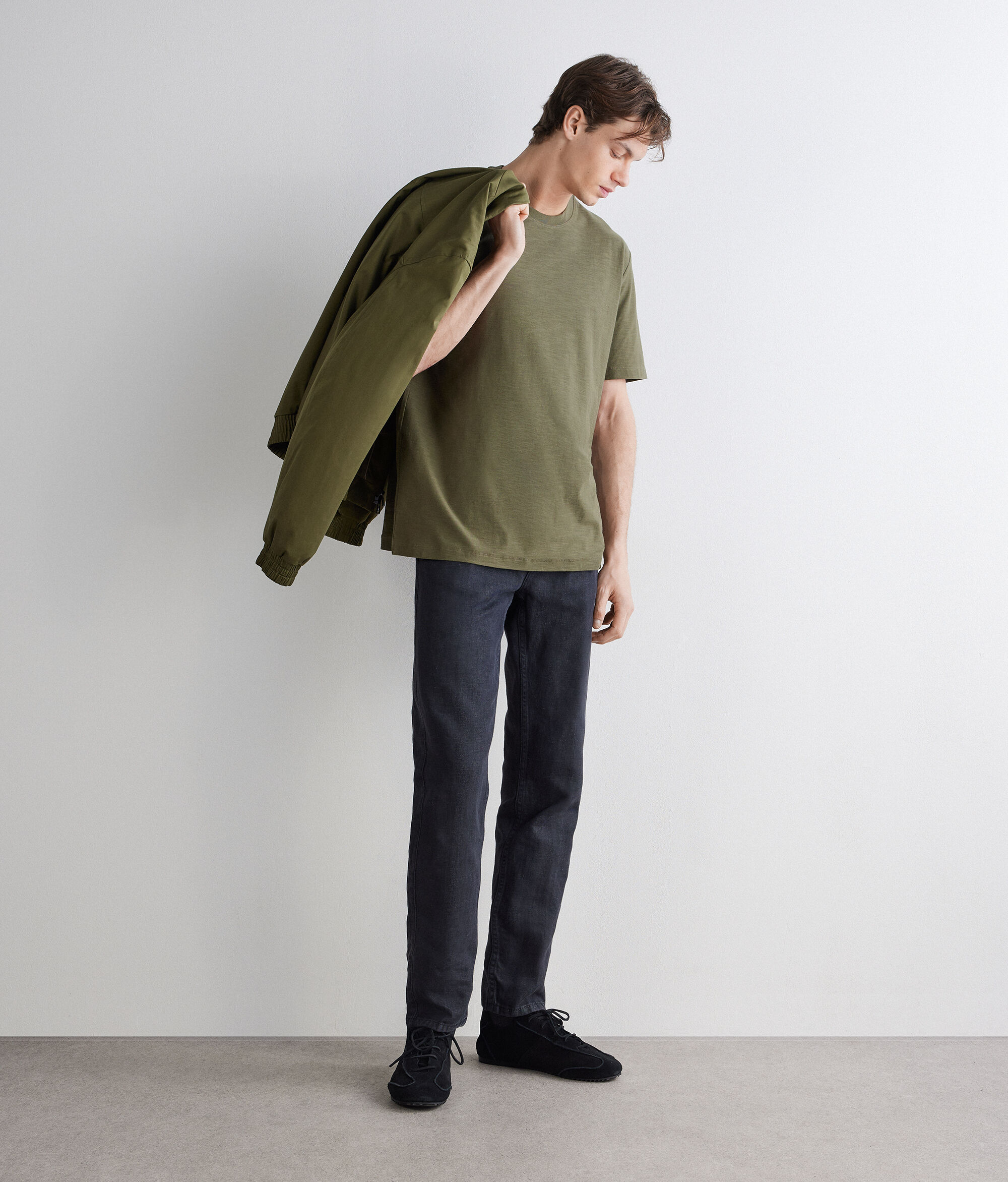 Camiseta con manga corta twist