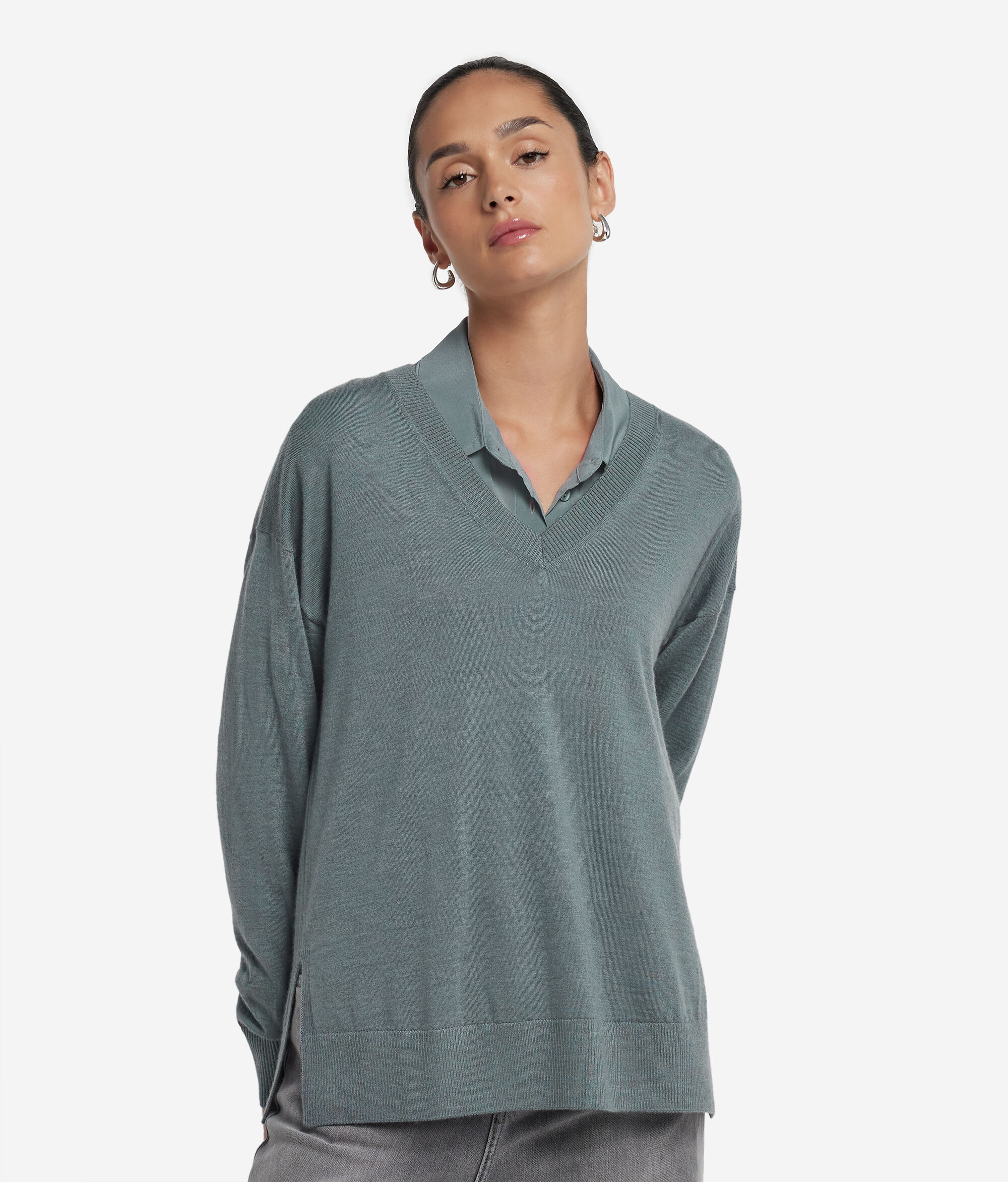 Maglia con scollo e spacchi in Cashmere Ultrafine