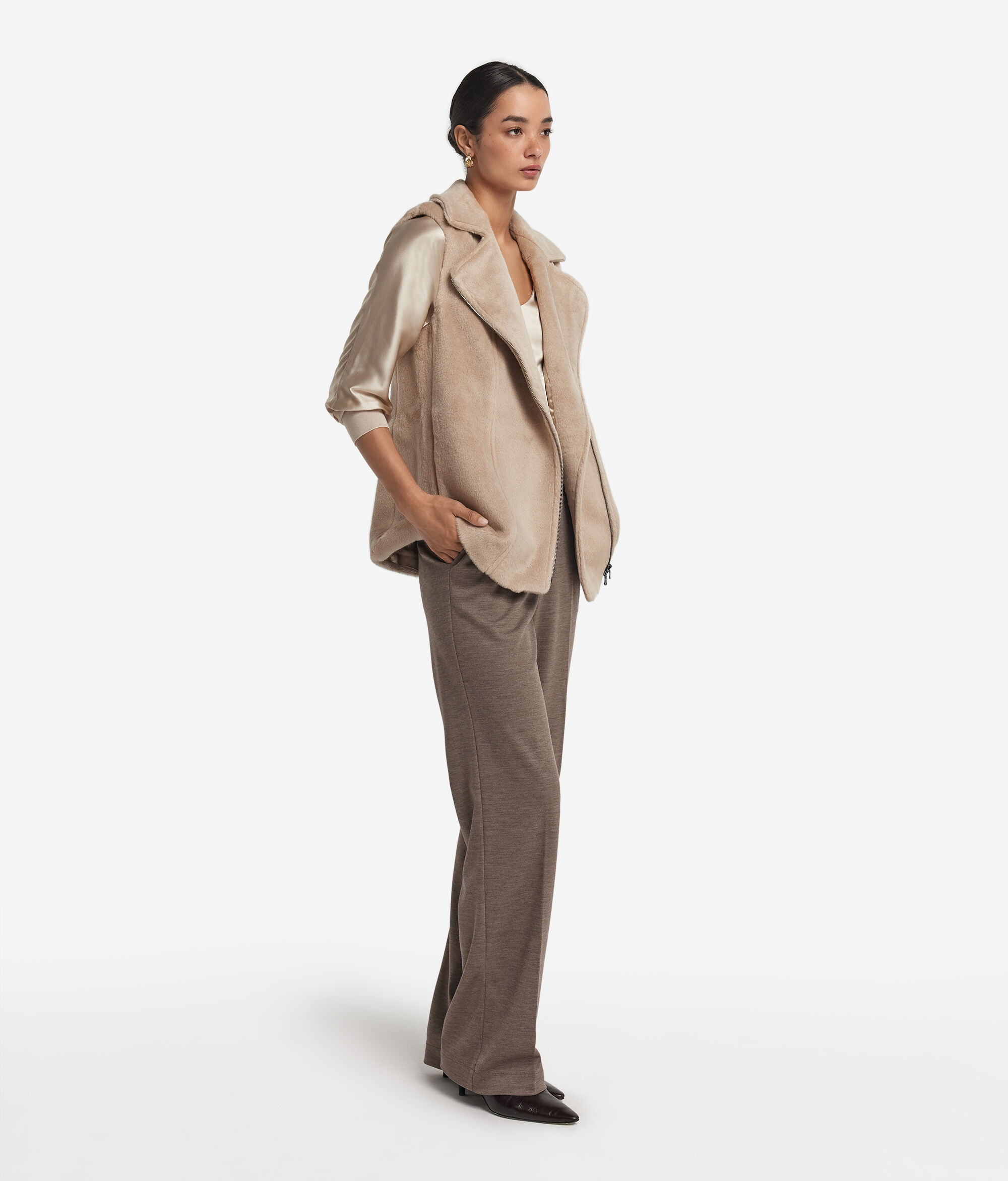 Sleeveless teddy effect biker jacket