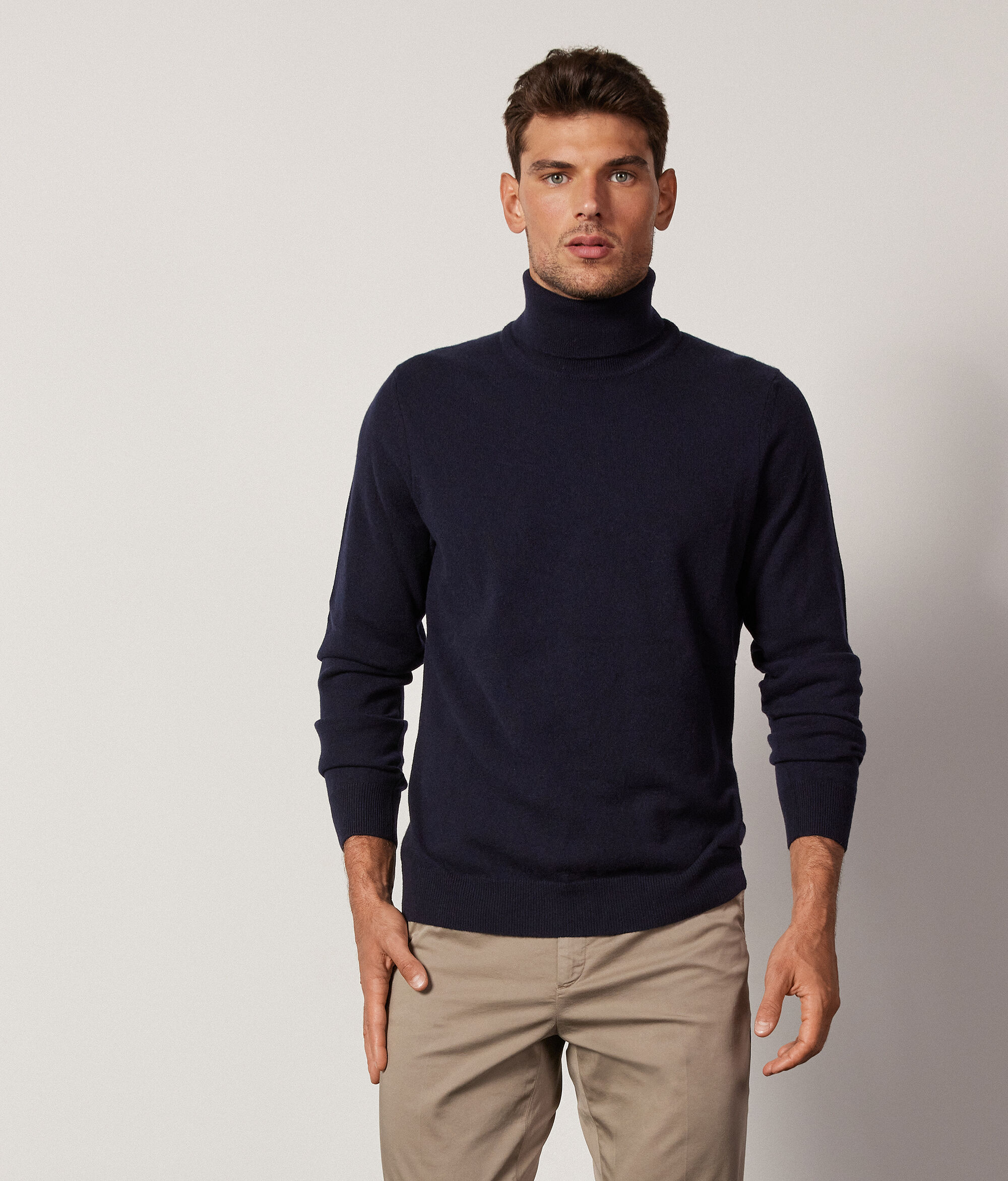 Jersey de cuello vuelto de cashmere ultrasoft