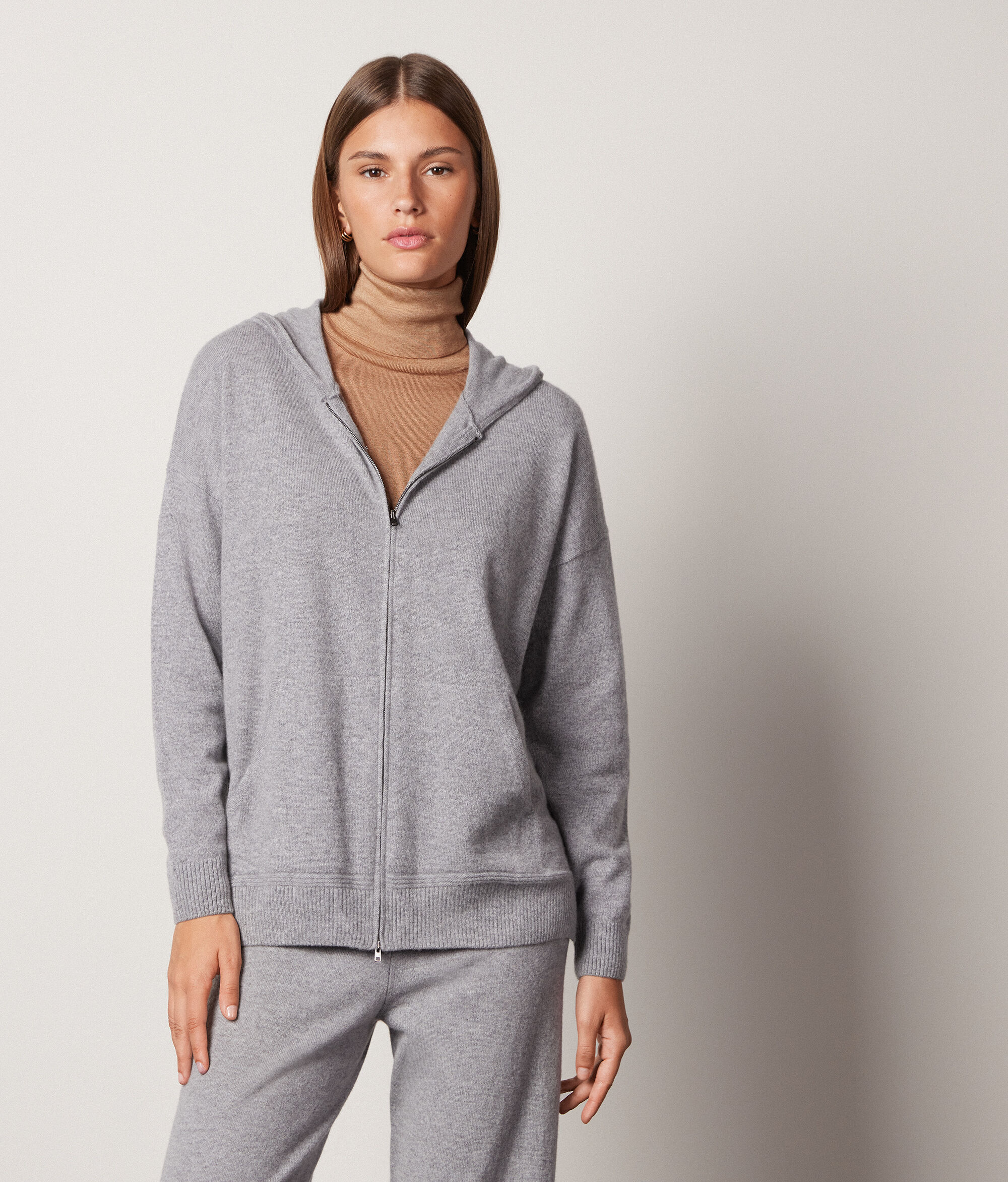 Hooded Ultrasoft Cashmere Sweatshirt