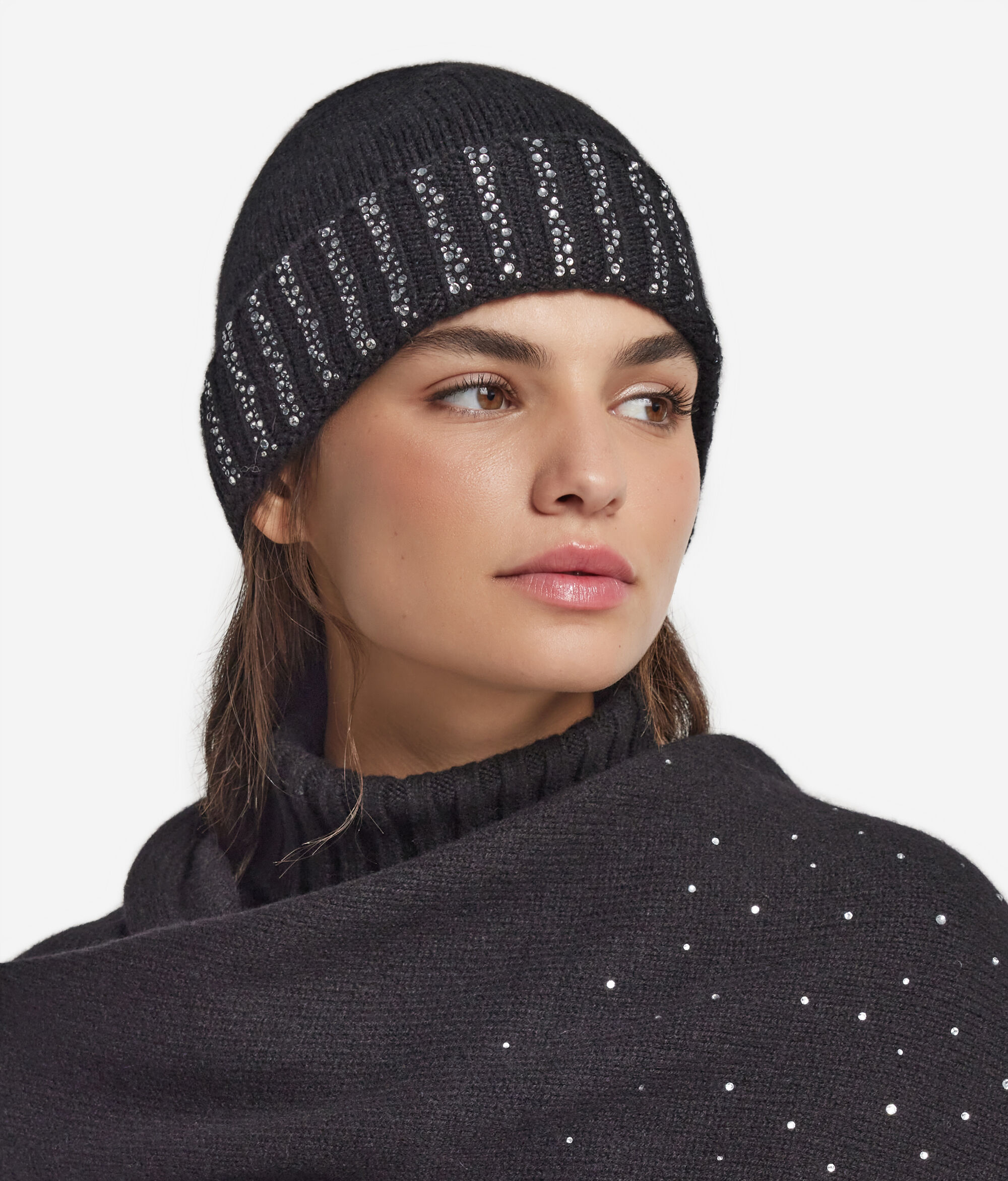 Gorro com Brilhantes em Caxemira