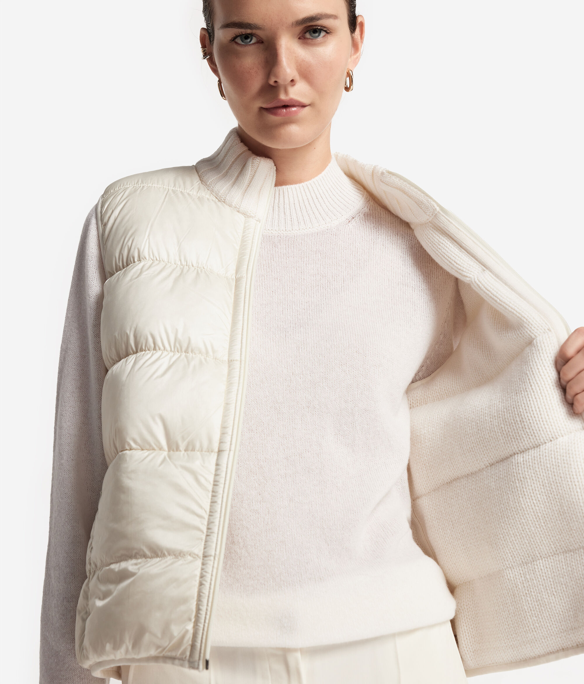 Reversible Sleeveless Short Quilted Jacket