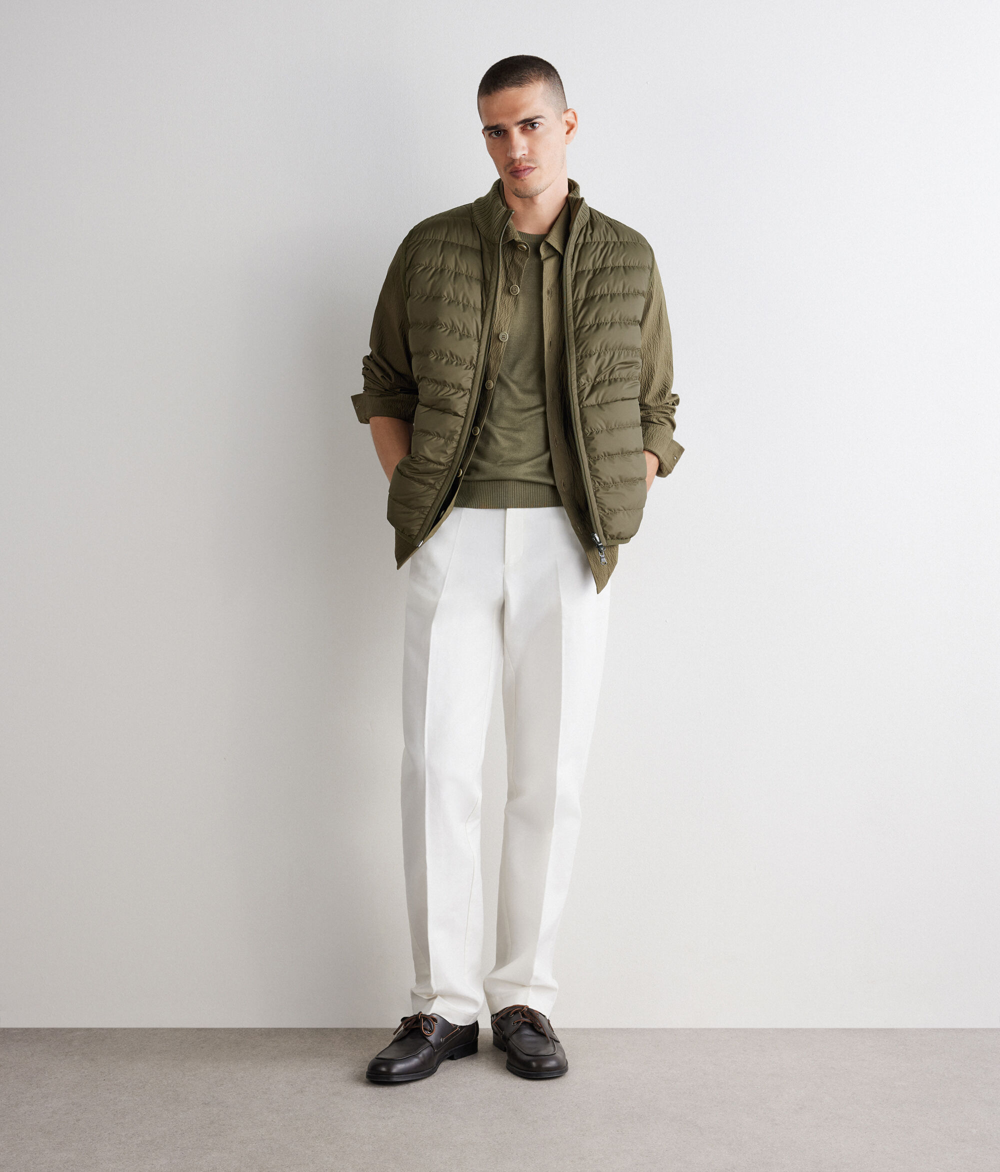 Plumífero sin mangas reversible con lado mate