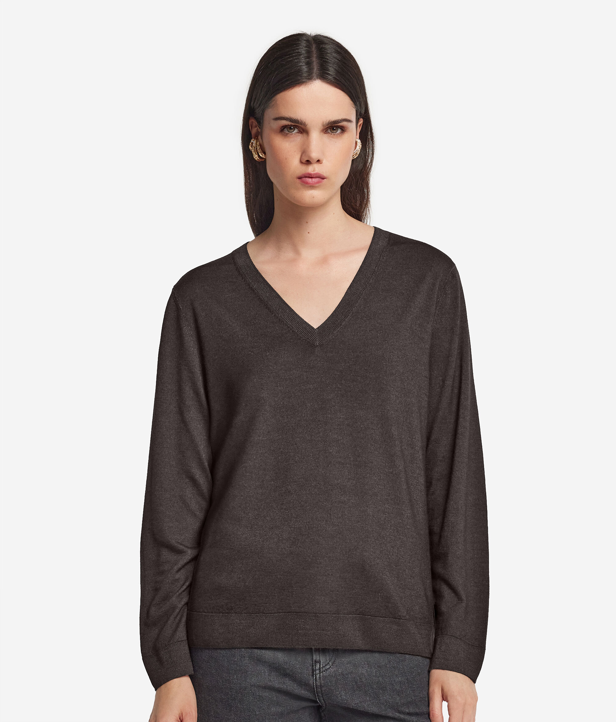 Jersey con cuello de pico de cashmere ultrafine