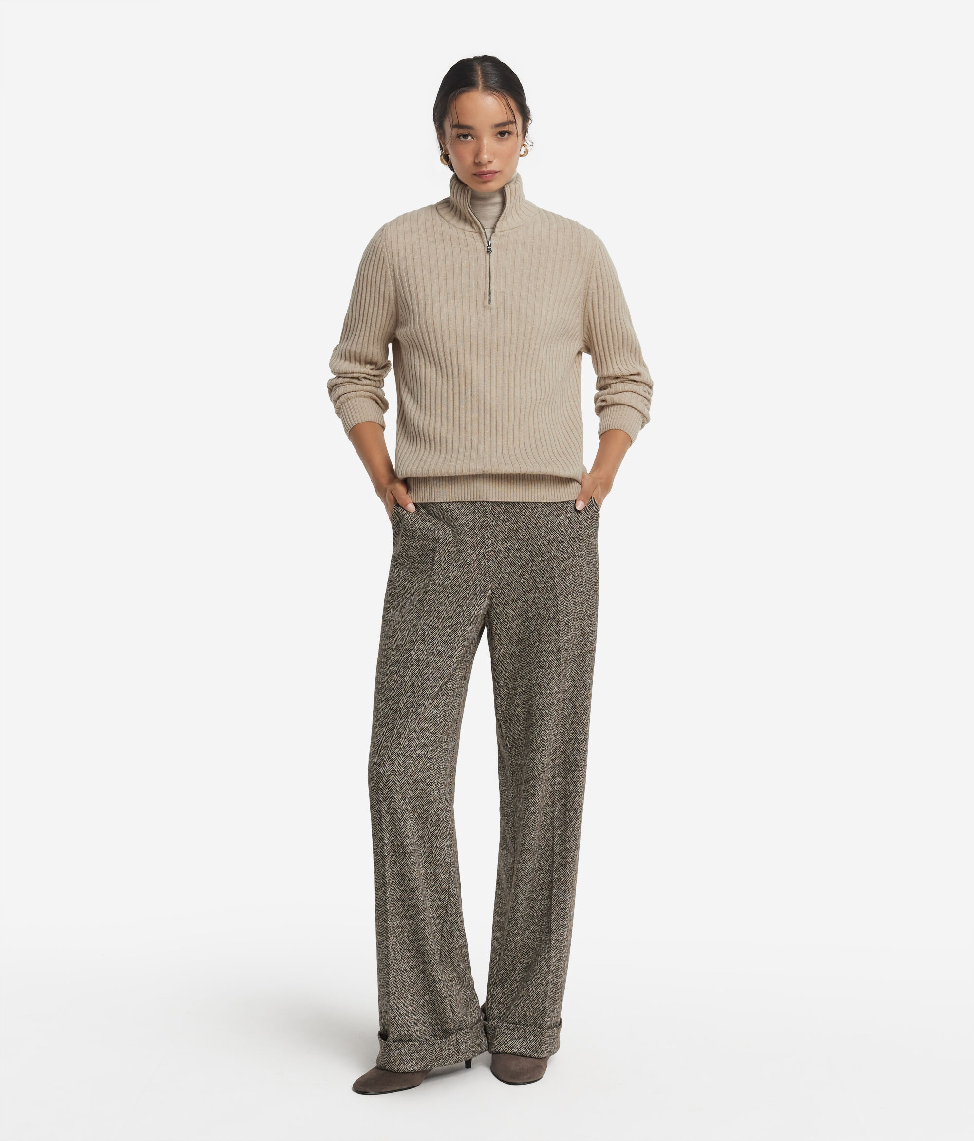 Ribbed Ultrasoft Cashmere jumper with half zip
