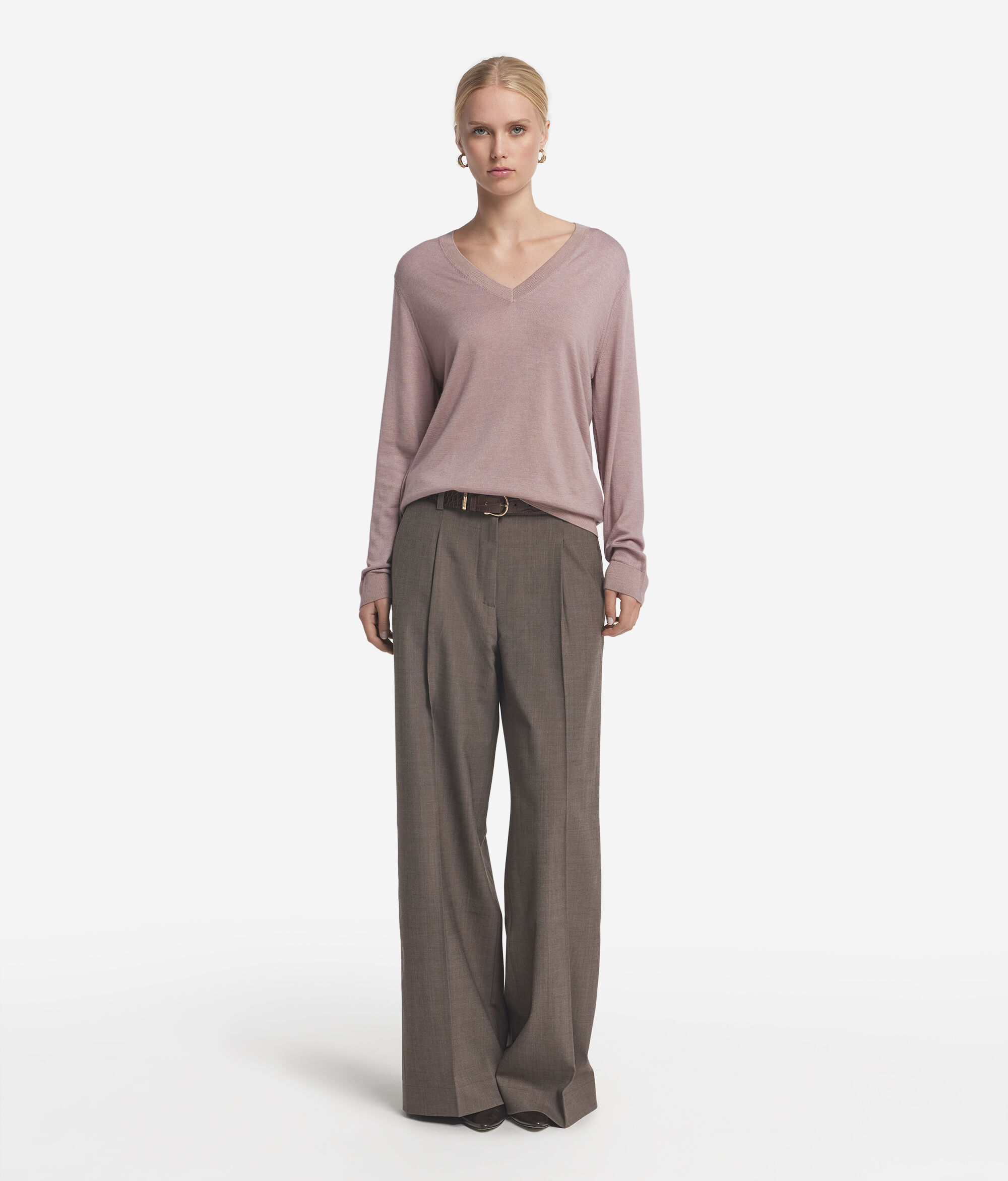 Jersey con cuello de pico de cashmere ultrafine