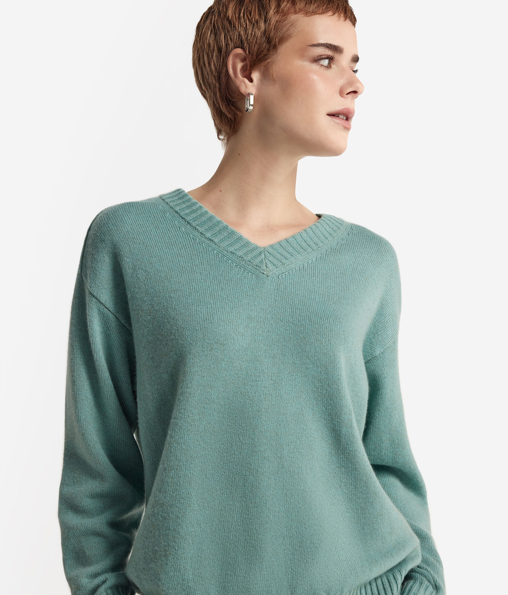 Ultrasoft Cashmere V-Neck Jumper with Set-In Sleeves
