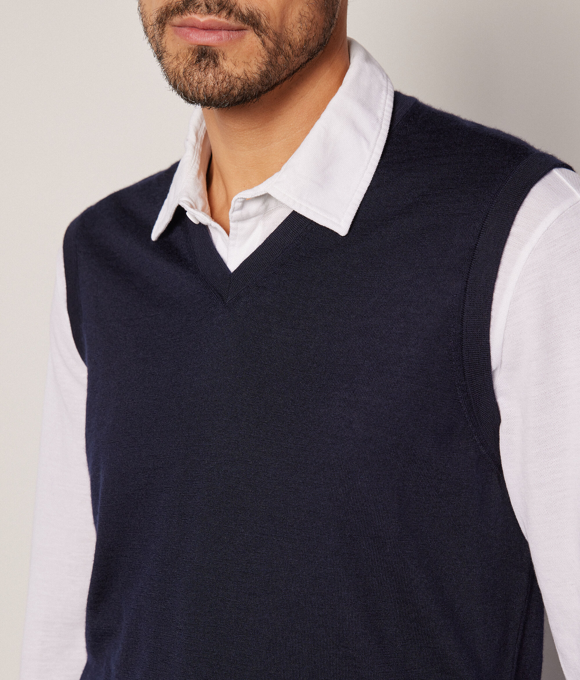 Gilet Scollo a V in Cashmere Ultrafine