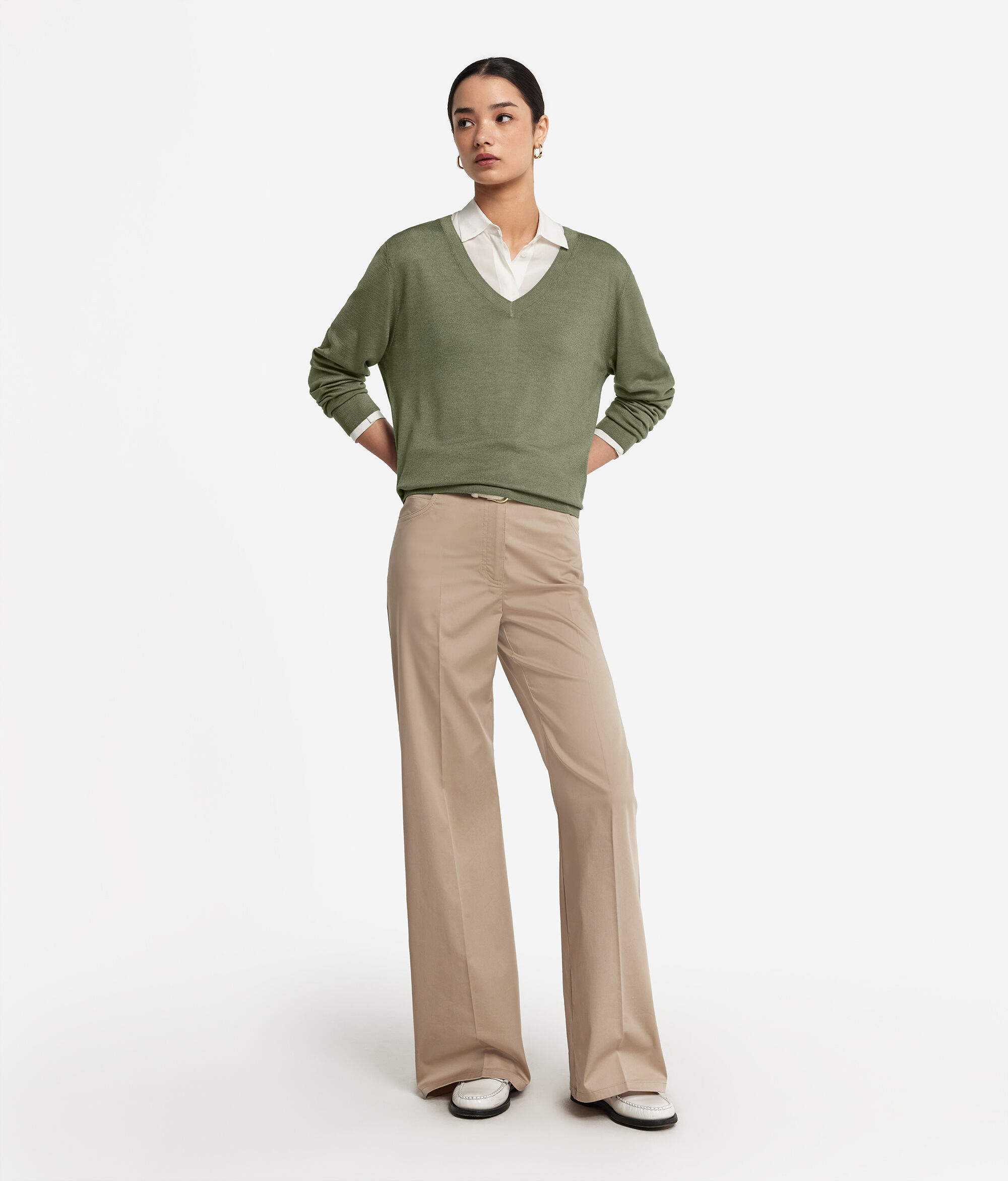Ultrafine Cashmere V-Neck Jumper