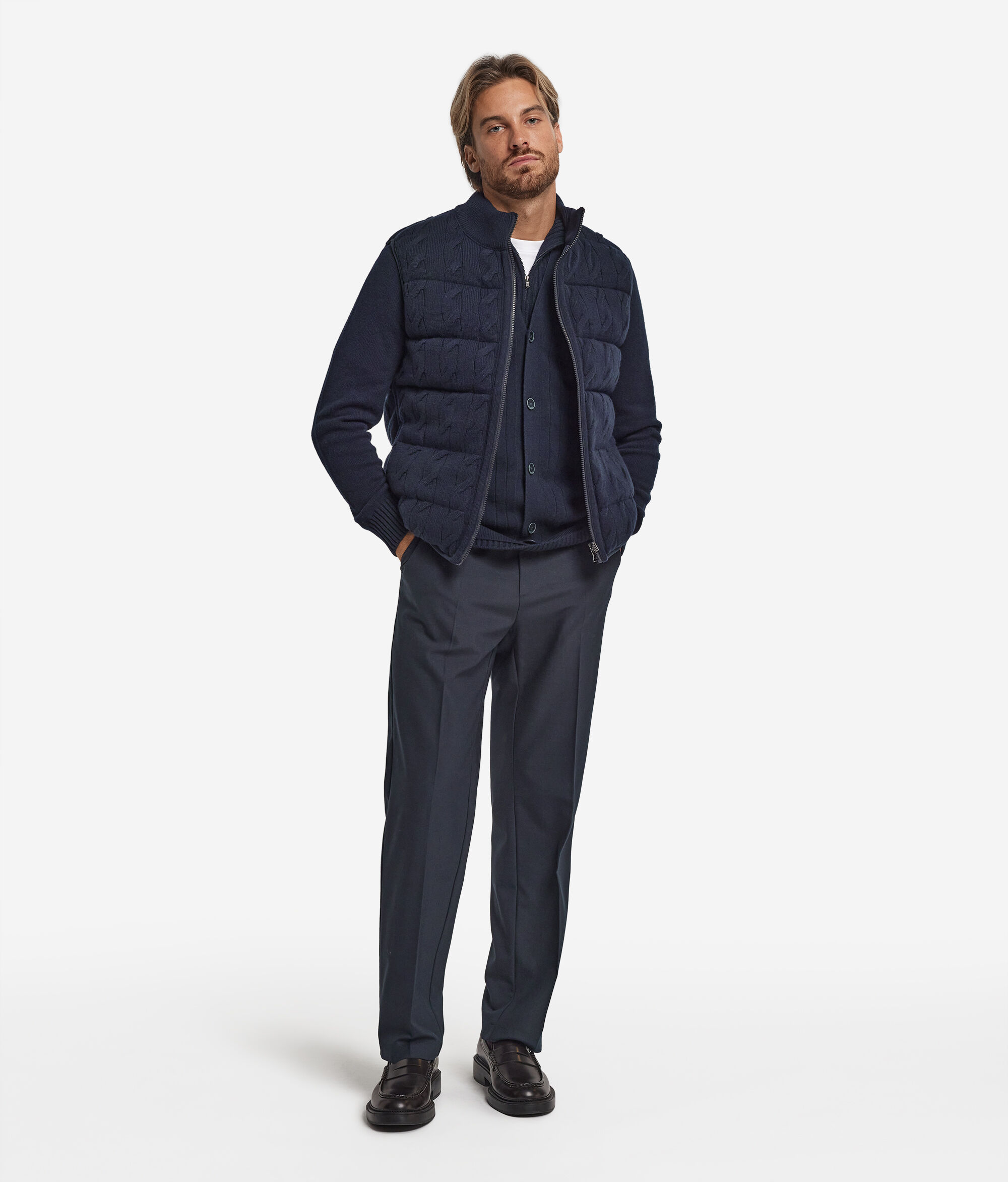 Colete acolchoado reversível em Ultrasoft Cashmere com entrançado