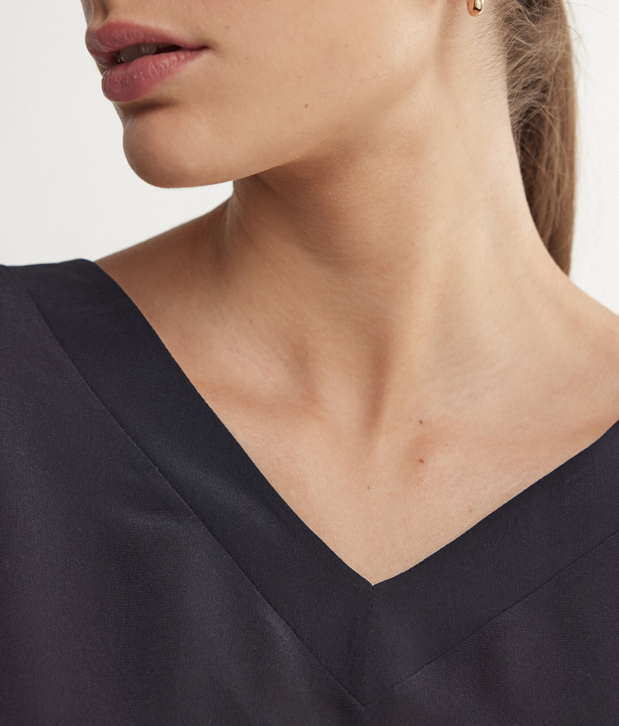 Silk V-Neck Kimono T-Shirt