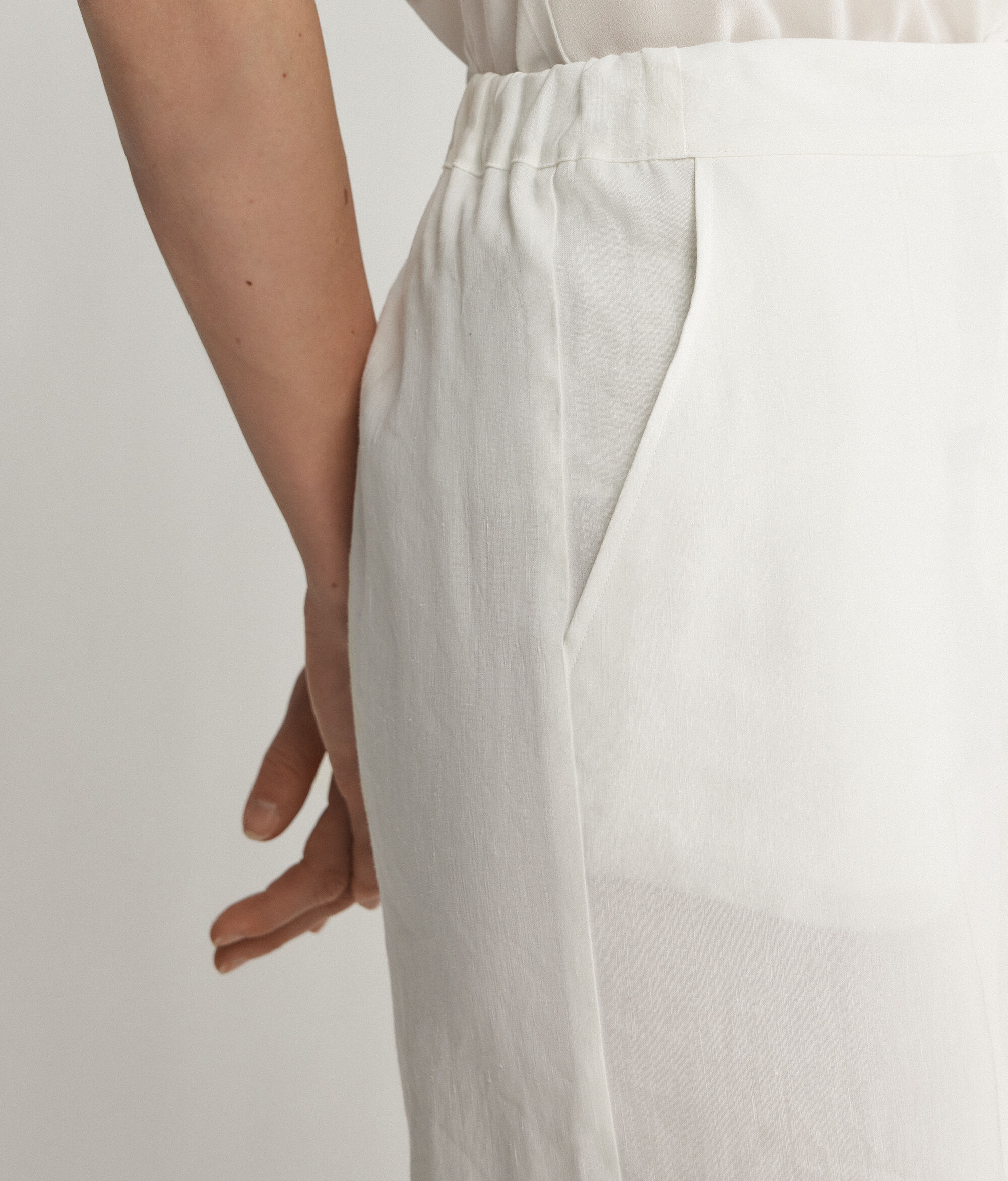 Linen Viscose Wide-Leg Trousers